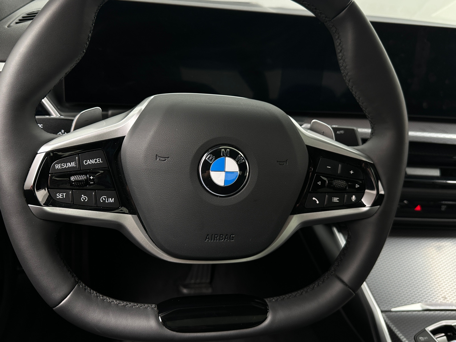 Thumbnail: 2025 BMW 4 Series - 3