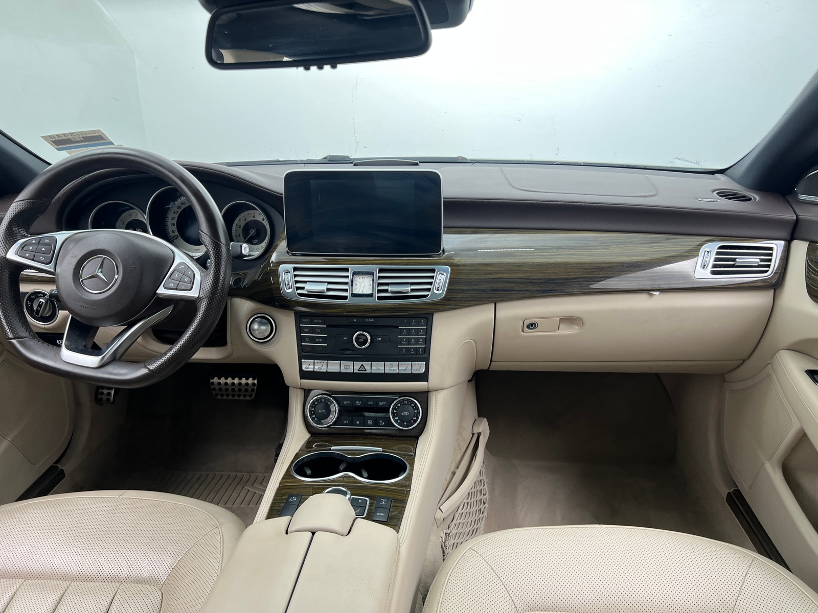 Thumbnail: 2016 Mercedes-Benz CLS - 2