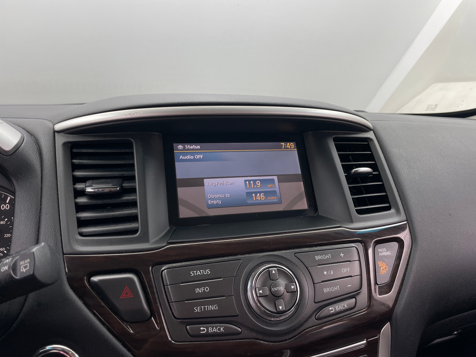Thumbnail: 2016 Nissan Pathfinder - 3