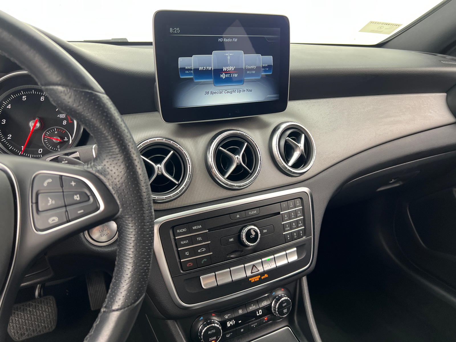 Thumbnail: 2019 Mercedes-Benz CLA - 3