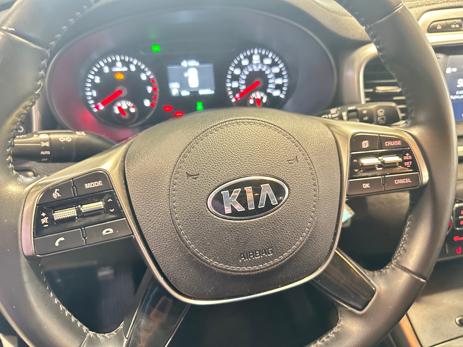 Thumbnail: 2019 Kia Sorento - 5