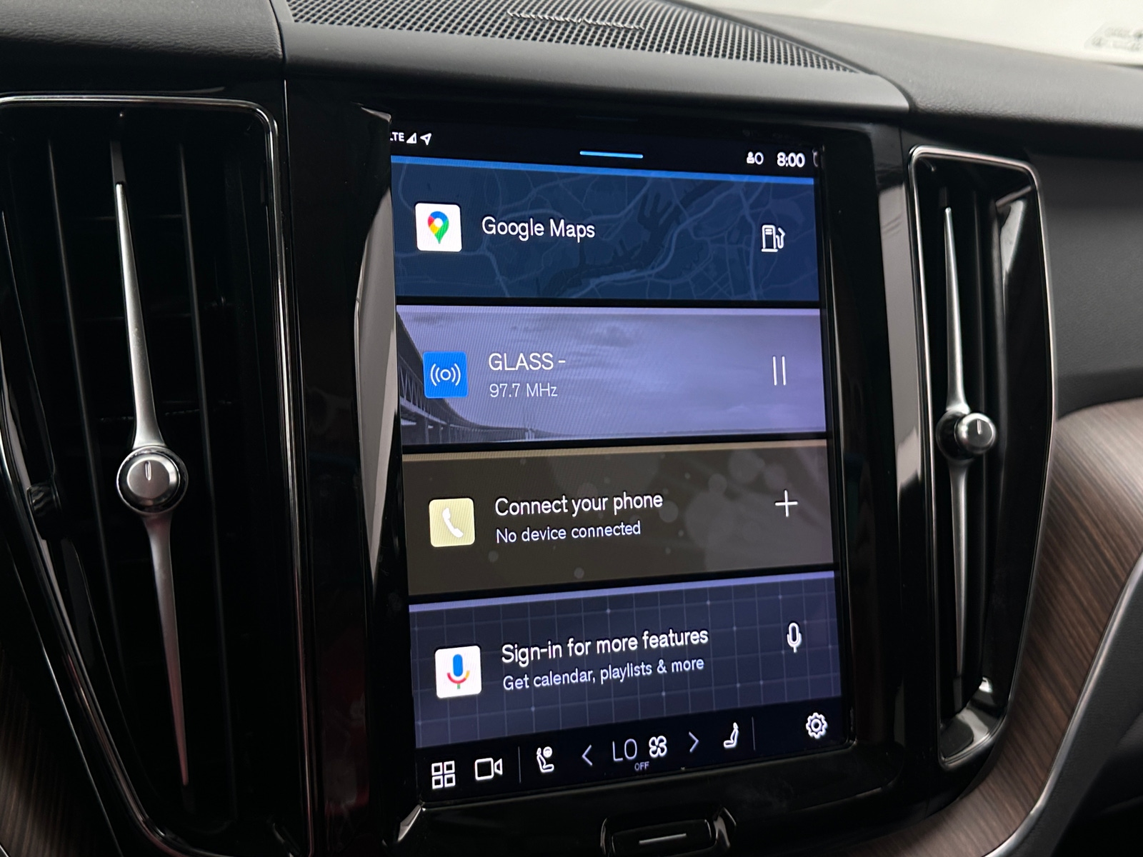 Thumbnail: 2023 Volvo XC60 - 3