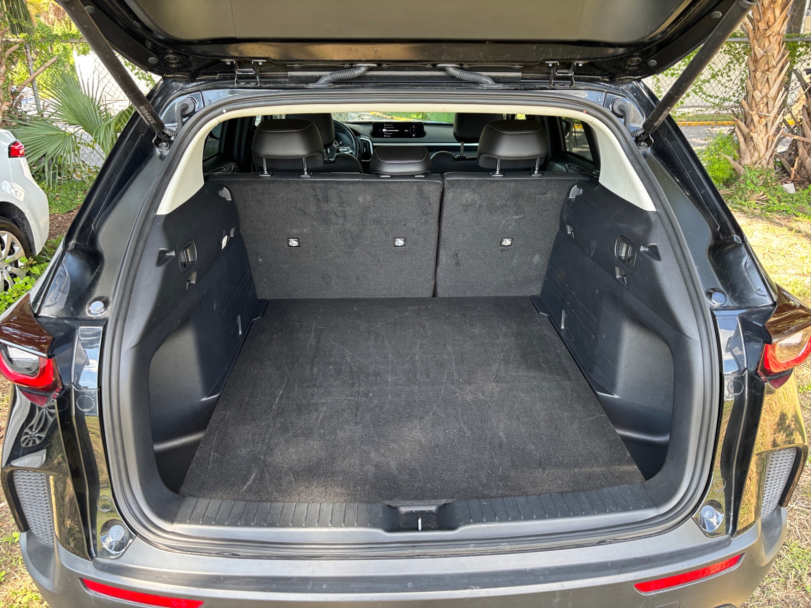 Thumbnail: 2025 Mazda CX-50 - 6