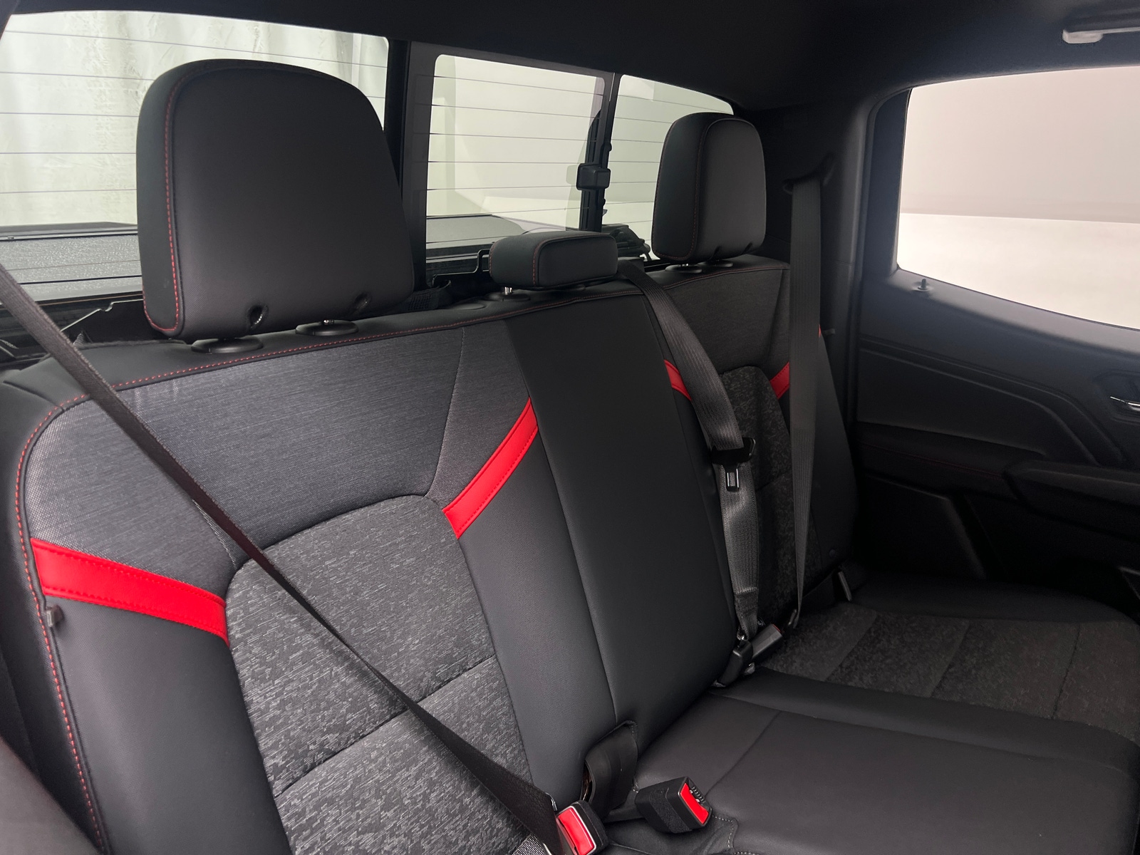 Thumbnail: 2023 Chevrolet Colorado - 6
