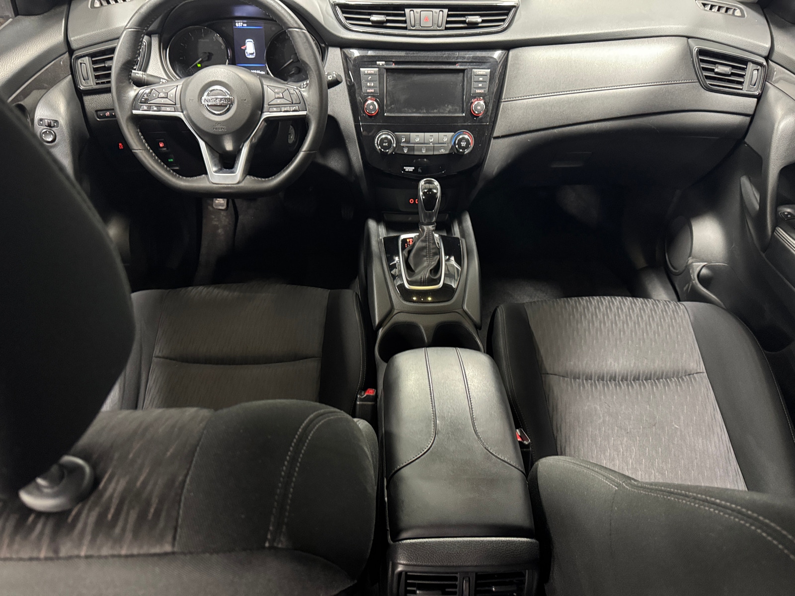 Thumbnail: 2019 Nissan Rogue - 3
