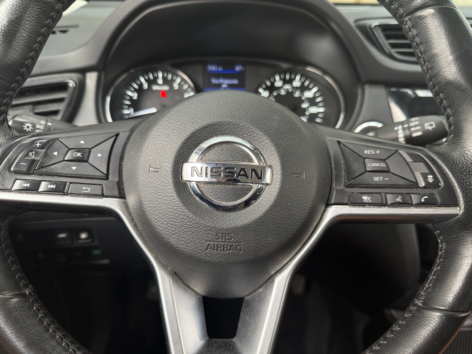 Thumbnail: 2018 Nissan Rogue - 5