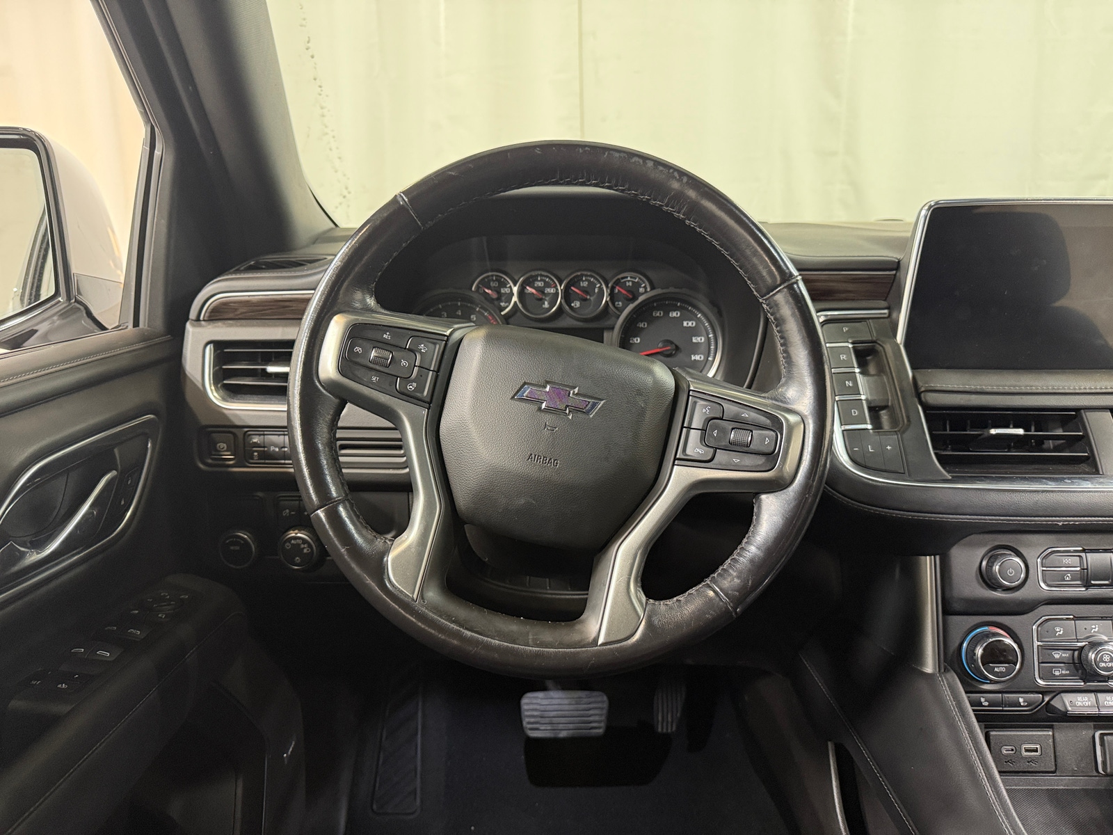 Thumbnail: 2021 Chevrolet Tahoe - 4