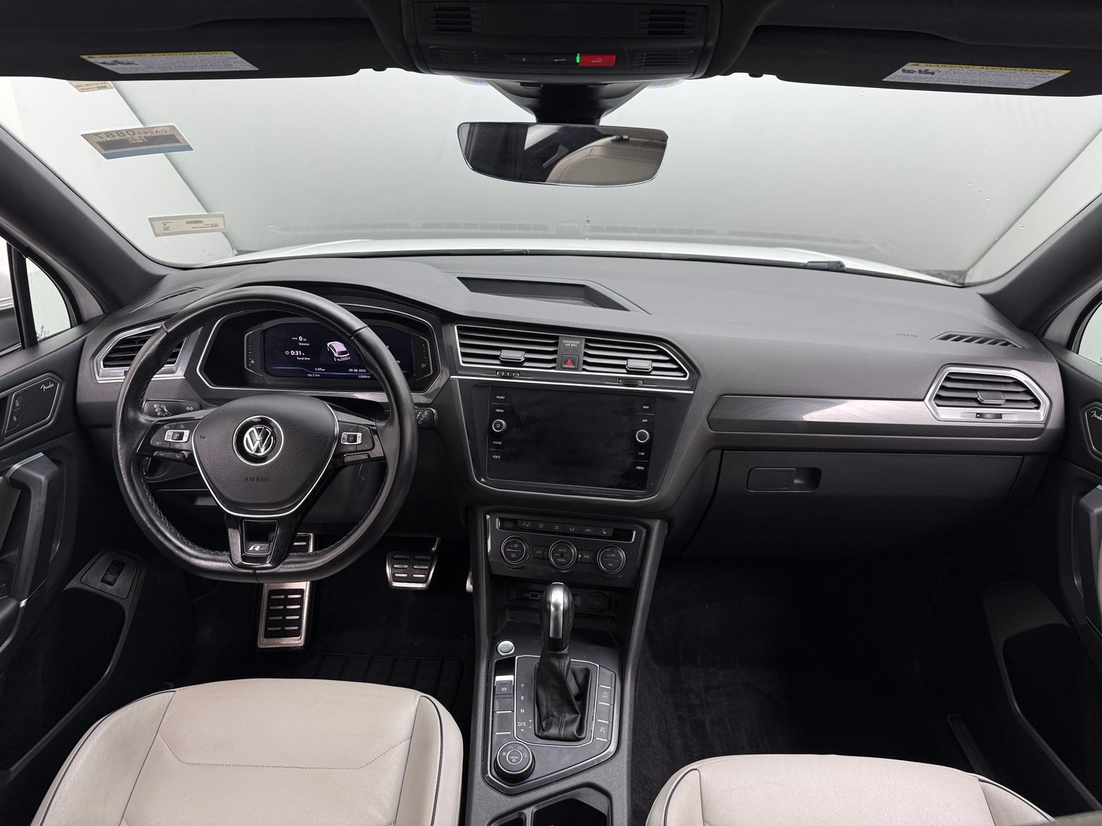 Thumbnail: 2020 Volkswagen Tiguan - 2