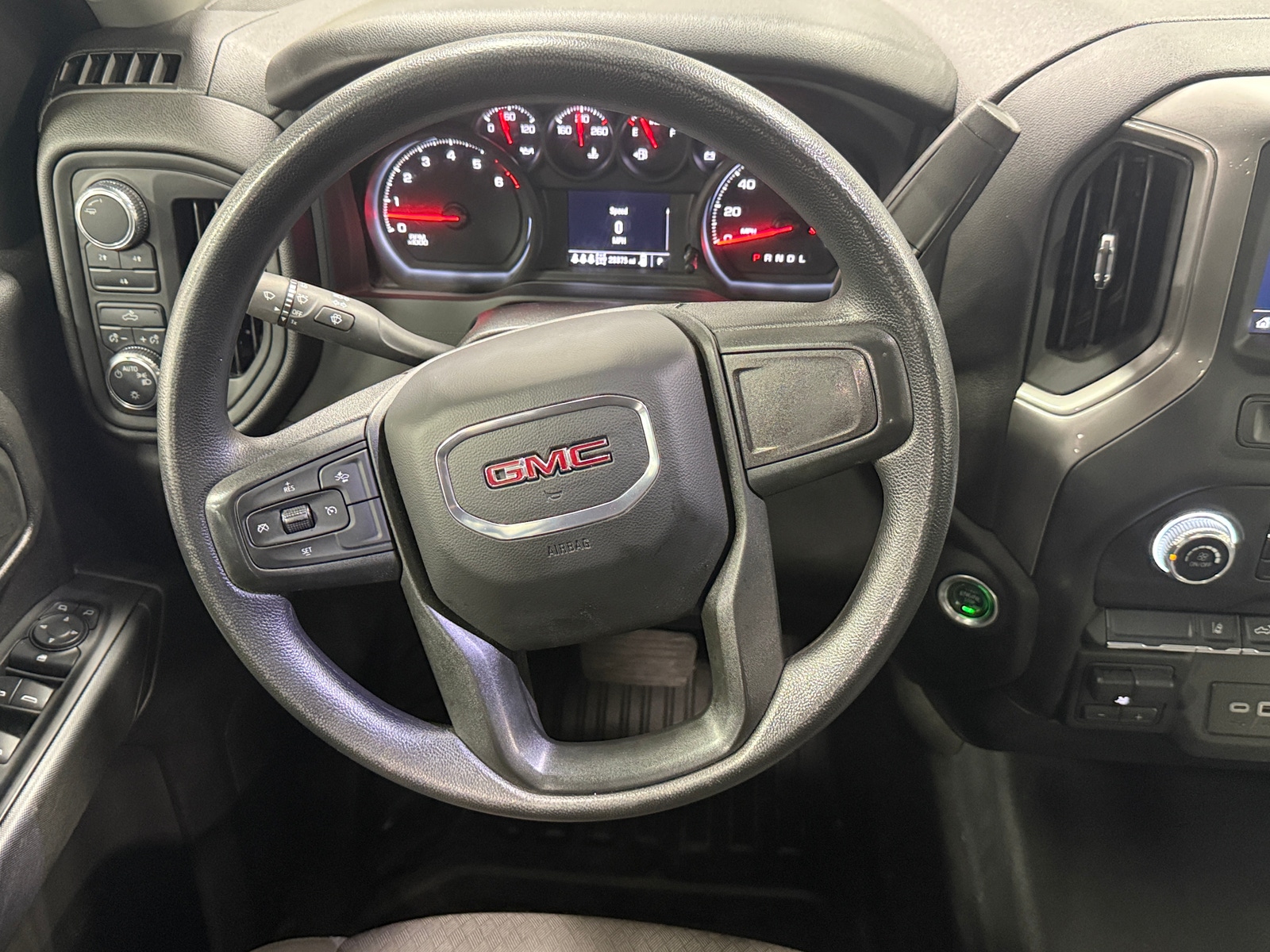Thumbnail: 2025 GMC Sierra 2500 - 5