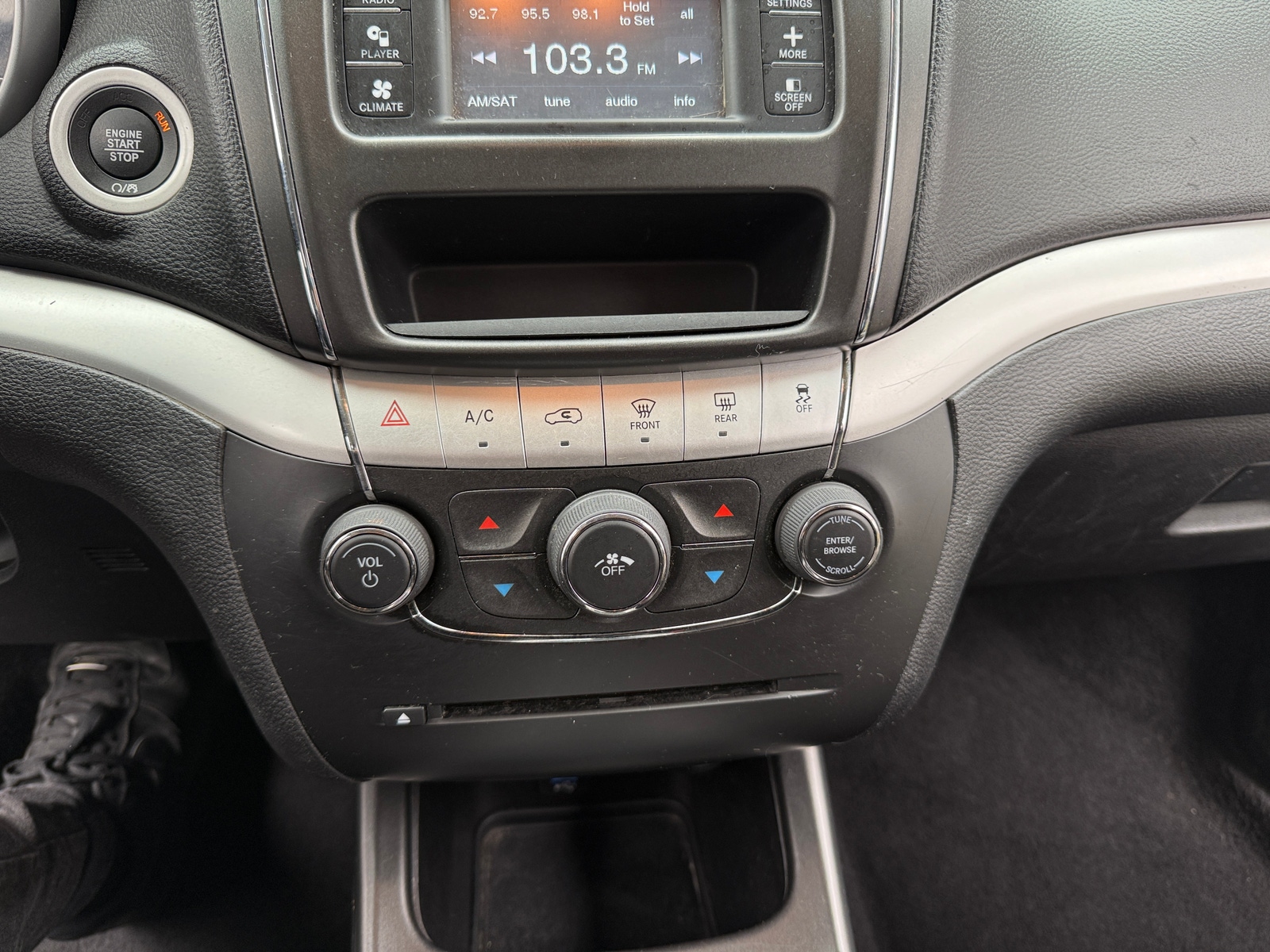 Thumbnail: 2020 Dodge Journey - 4