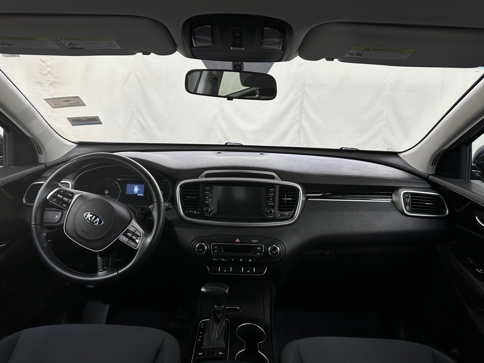 Thumbnail: 2020 Kia Sorento - 3