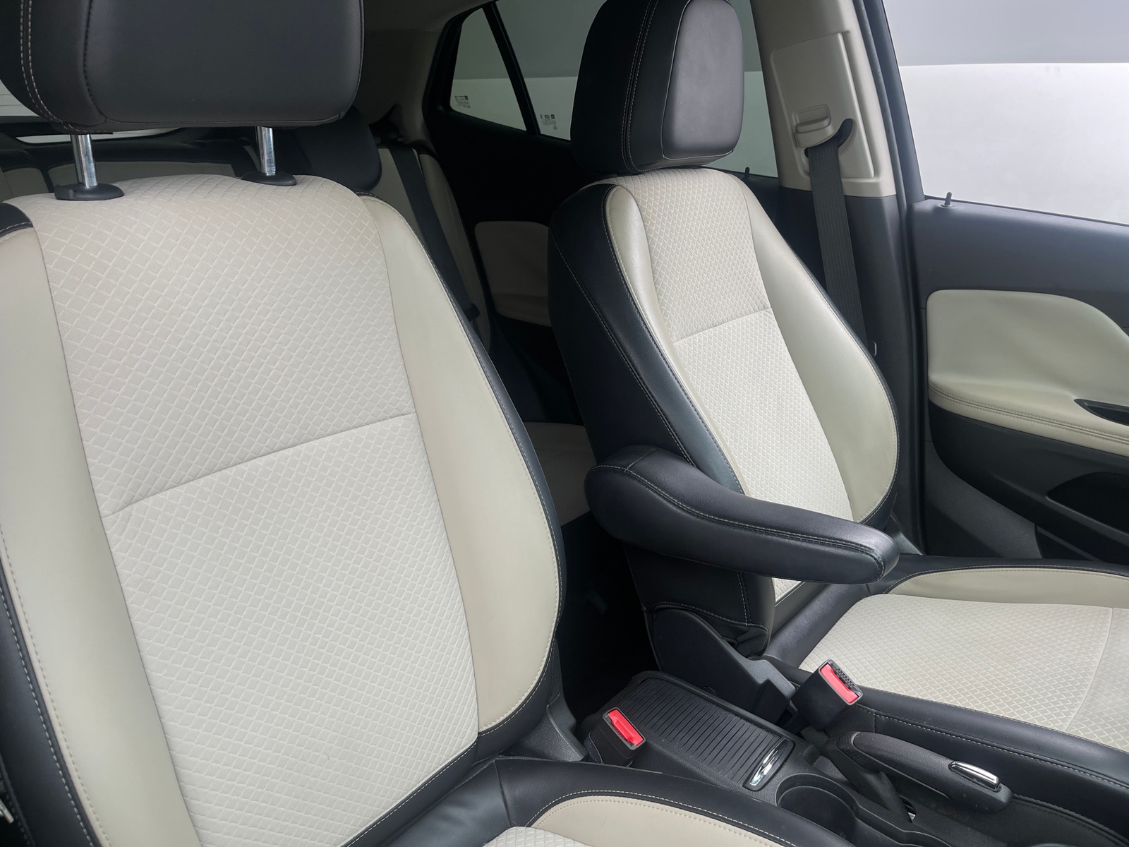 Thumbnail: 2019 Buick Encore - 2