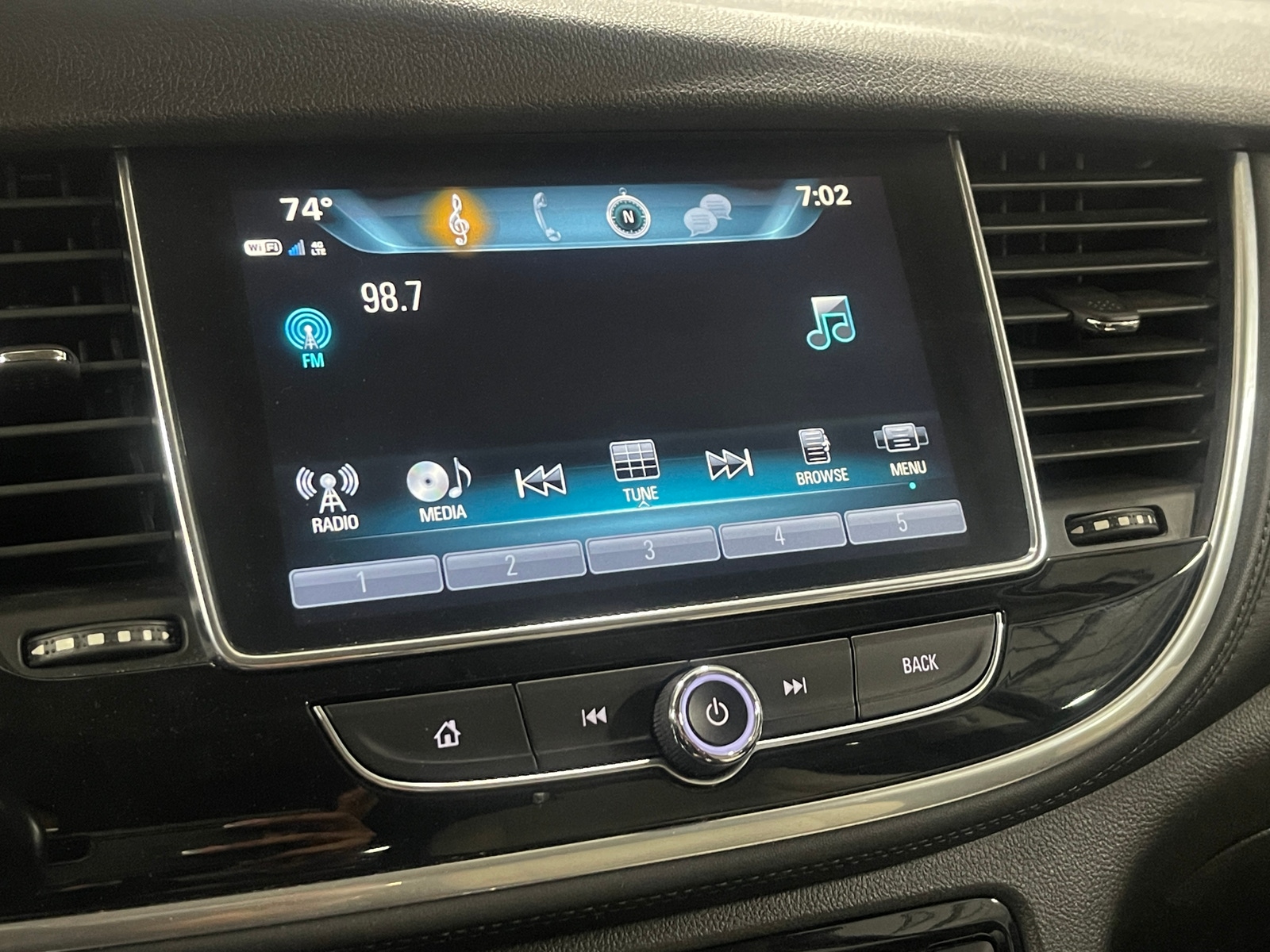 Thumbnail: 2019 Buick Encore - 4