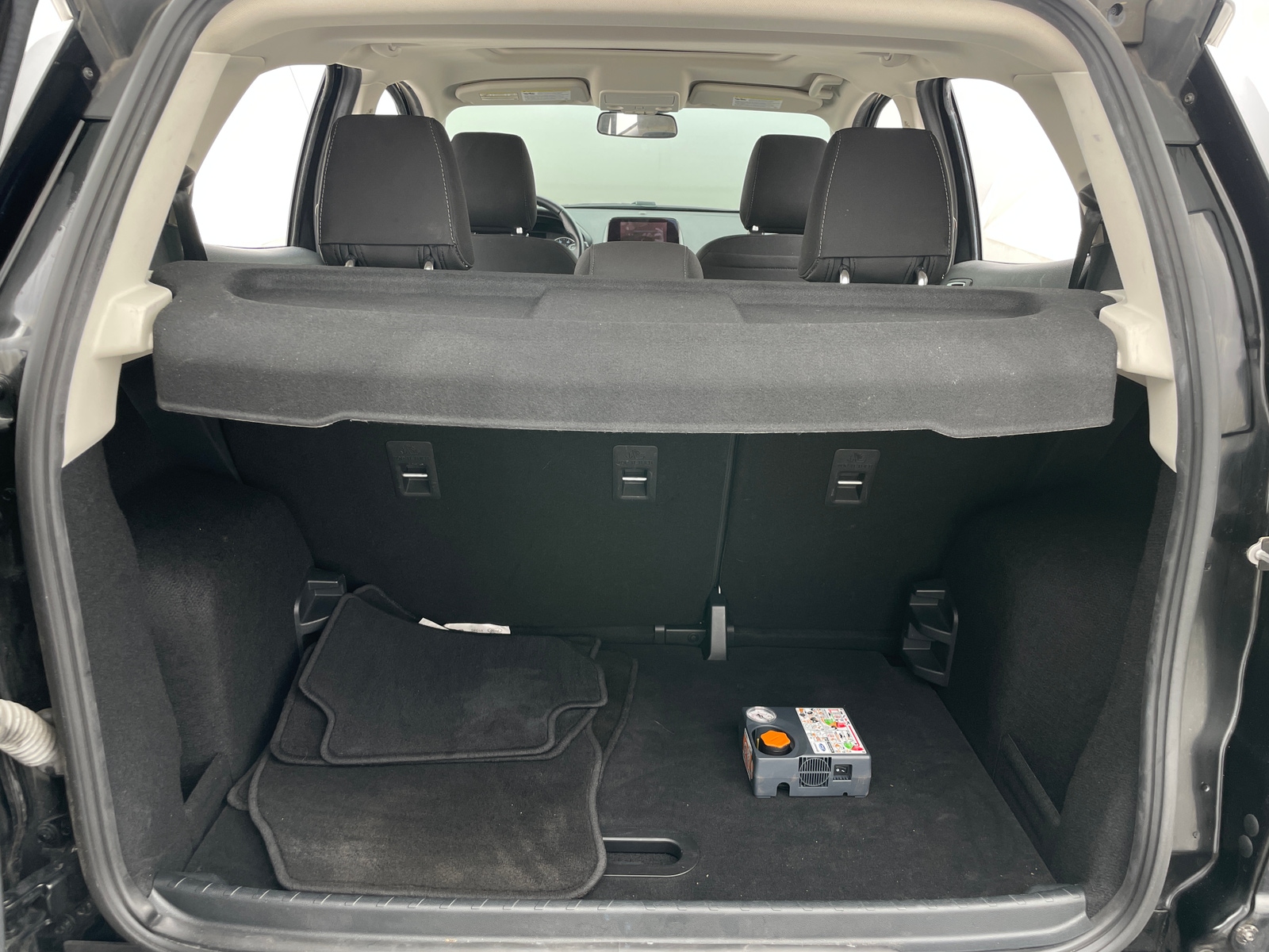 Thumbnail: 2019 Ford EcoSport - 7