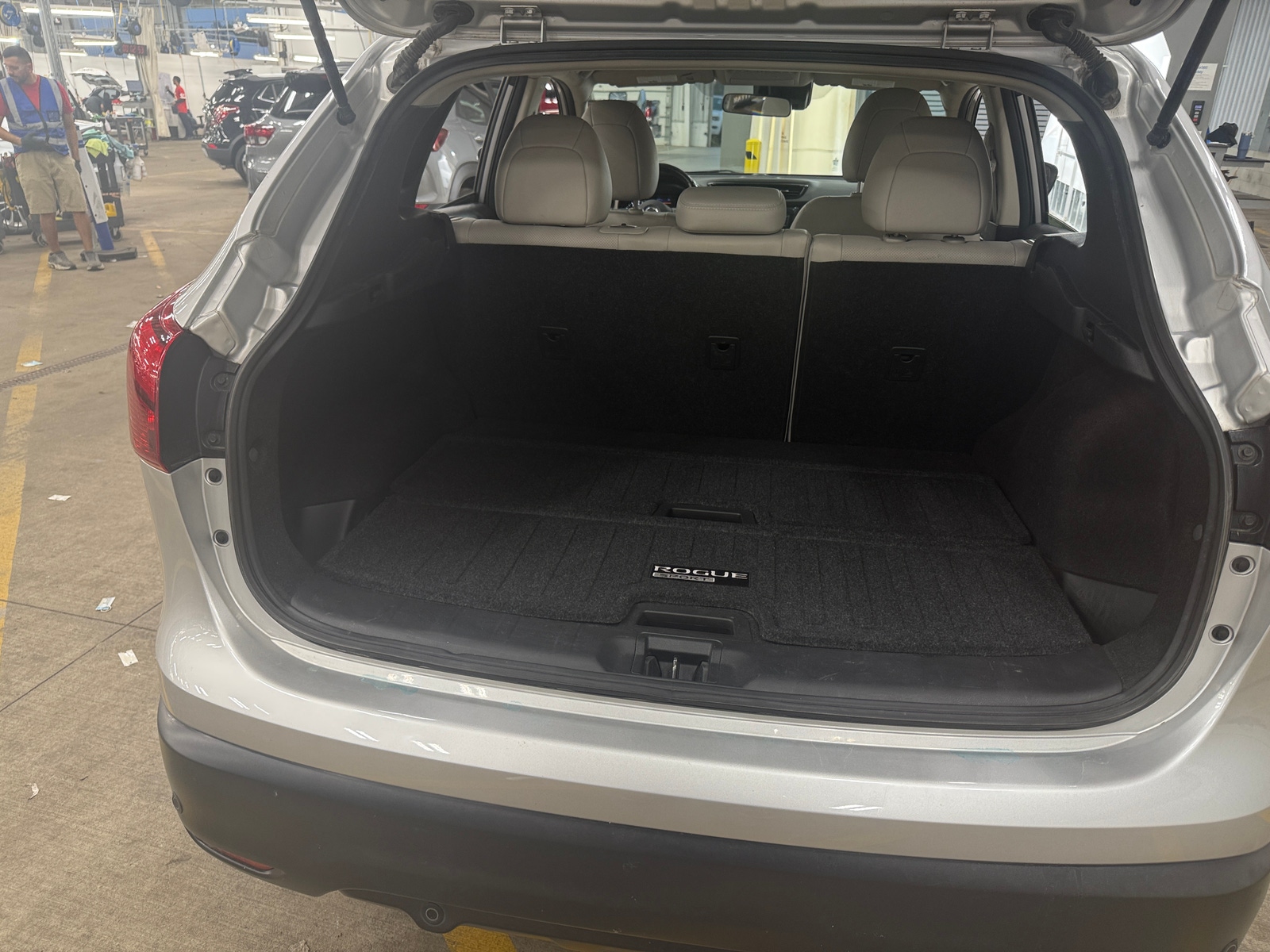Thumbnail: 2019 Nissan Rogue Sport - 6