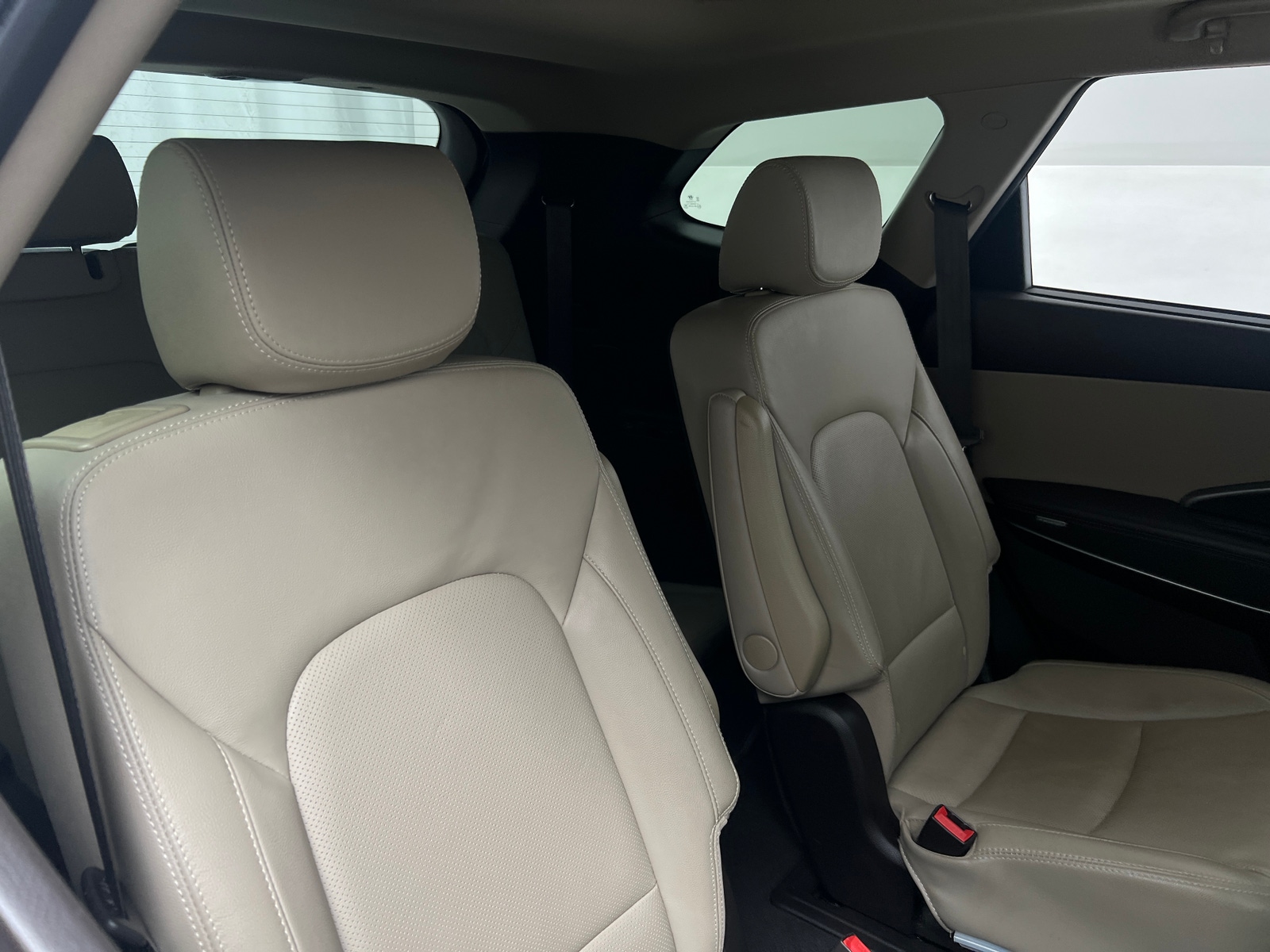 Thumbnail: 2017 Hyundai Santa Fe - 5