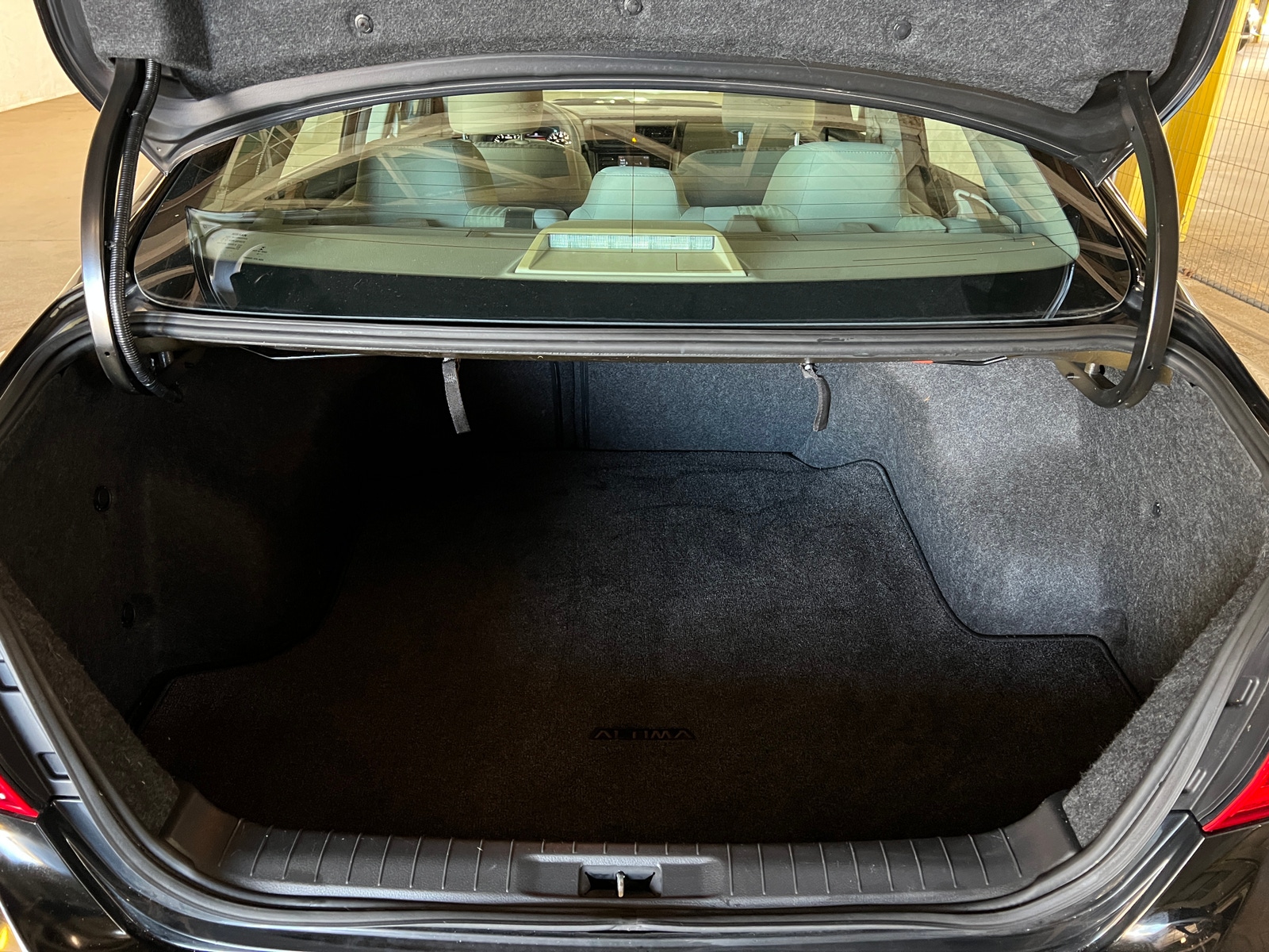 Thumbnail: 2016 Nissan Altima - 7