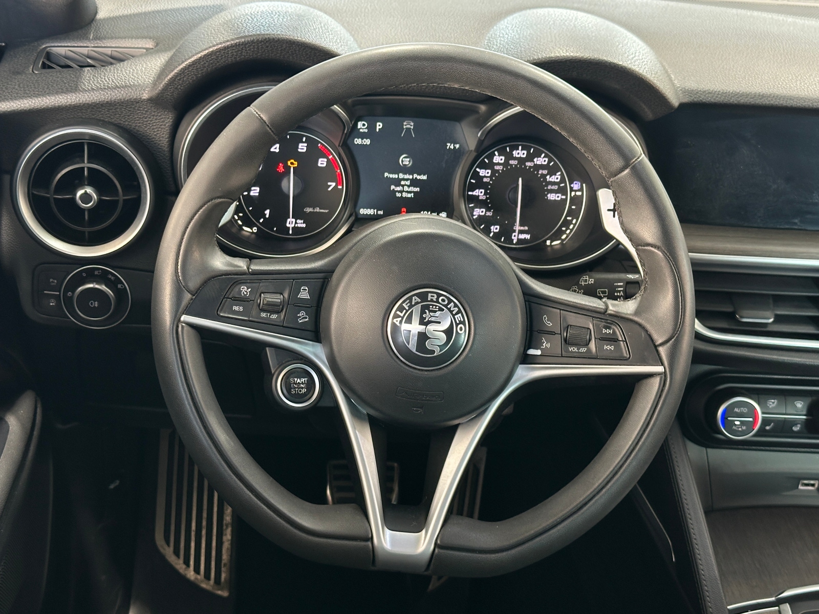 Thumbnail: 2018 Alfa Romeo Stelvio - 4