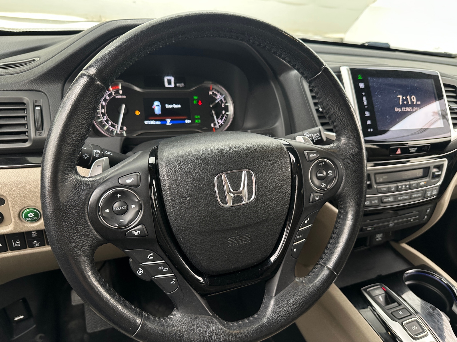 Thumbnail: 2016 Honda Pilot - 4
