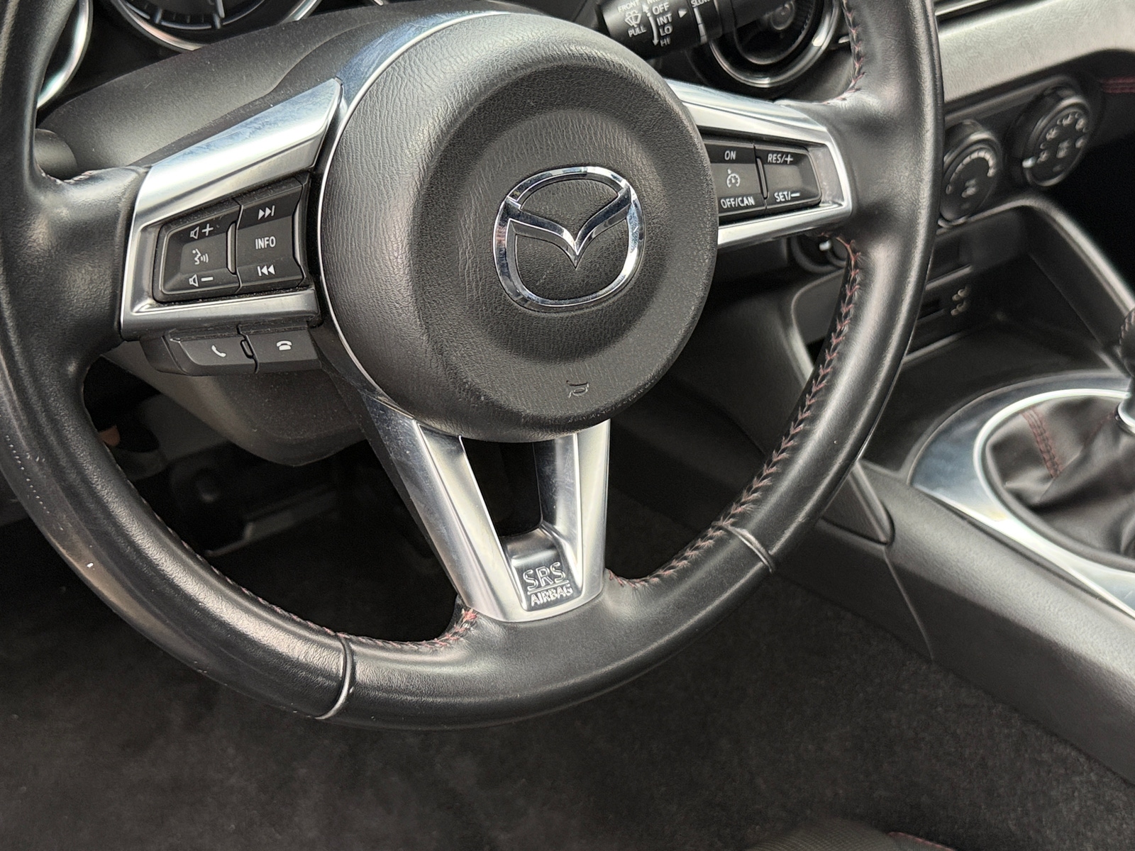 Thumbnail: 2016 Mazda MX-5 Miata - 5