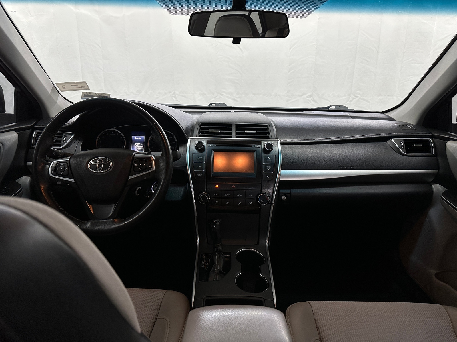 Thumbnail: 2016 Toyota Camry - 3