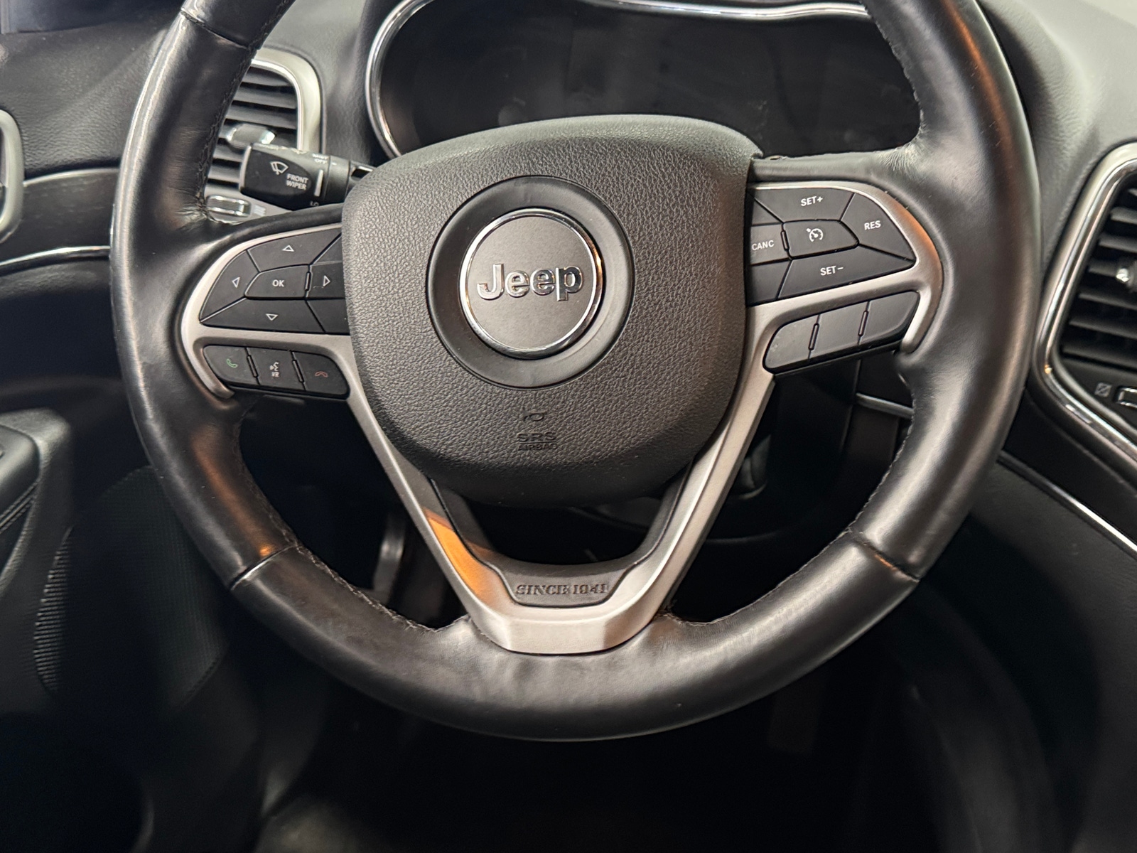 Thumbnail: 2018 Jeep Grand Cherokee - 4