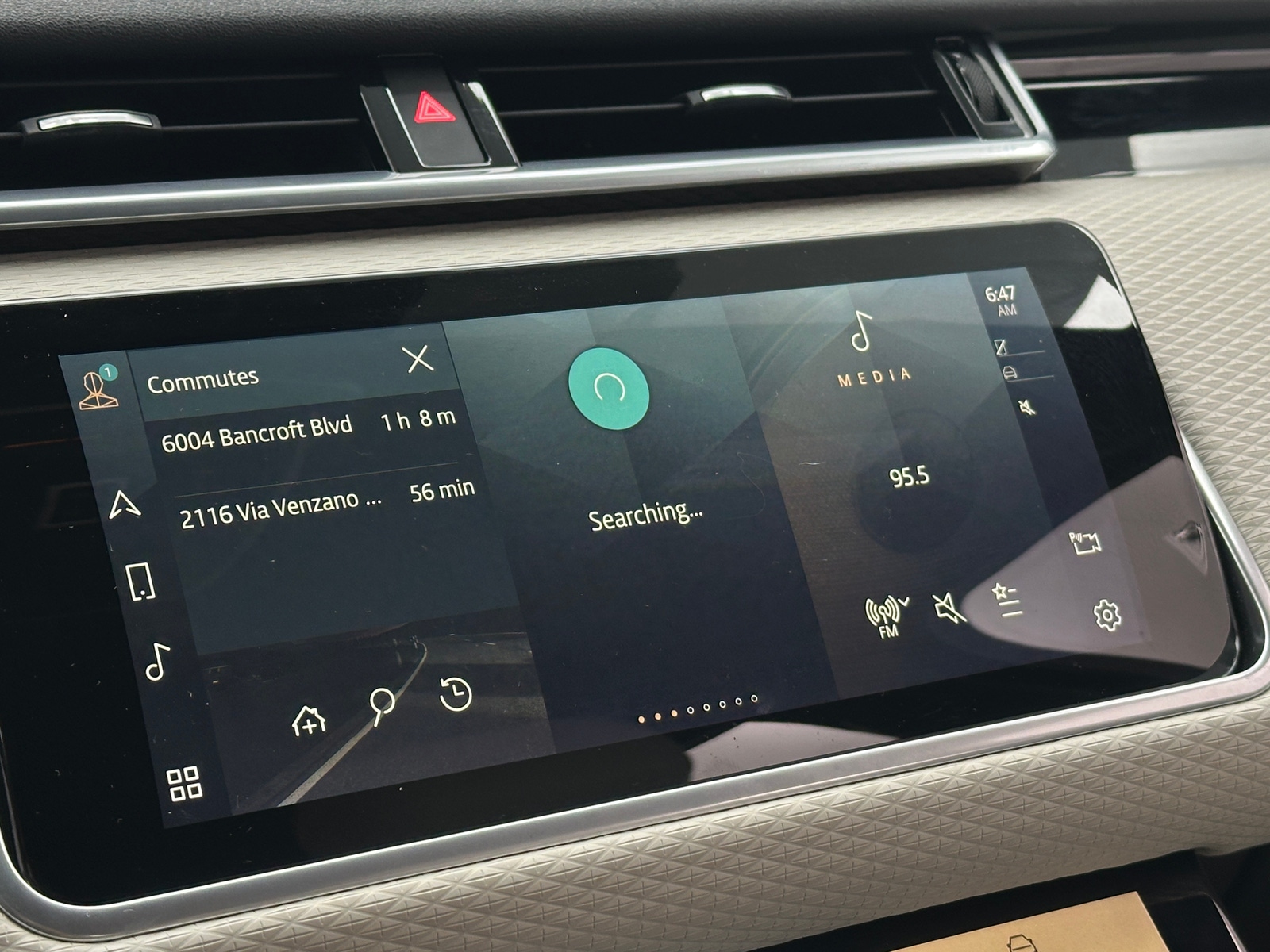 Thumbnail: 2022 Land Rover Range Rover Velar - 3