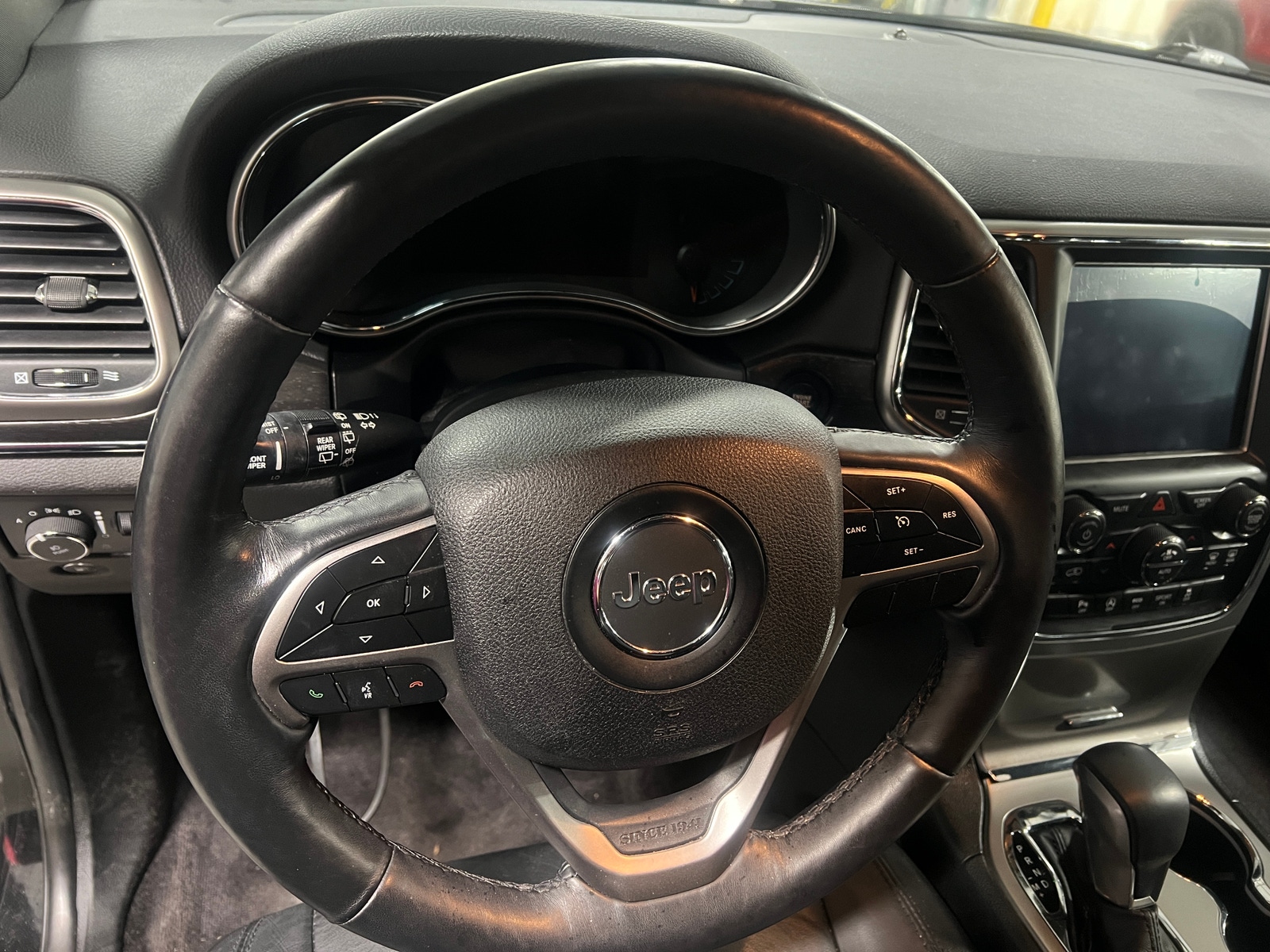 Thumbnail: 2018 Jeep Grand Cherokee - 4