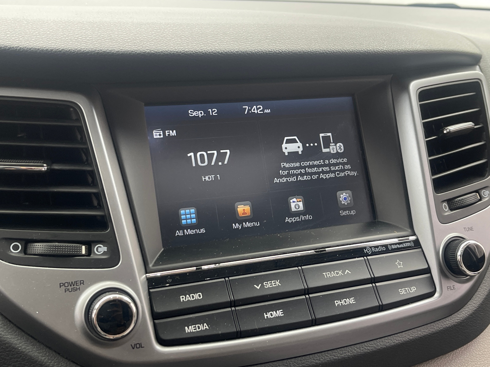 Thumbnail: 2018 Hyundai Tucson - 4