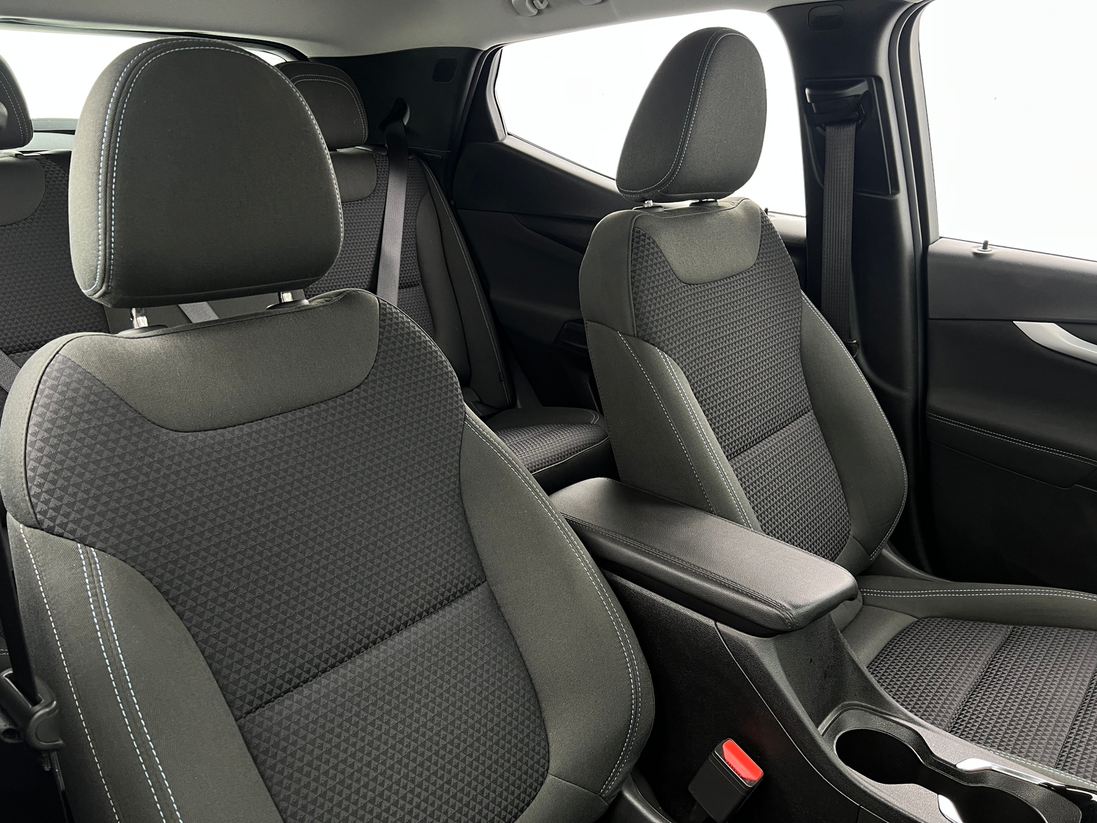 Thumbnail: 2023 Chevrolet Bolt EUV - 2