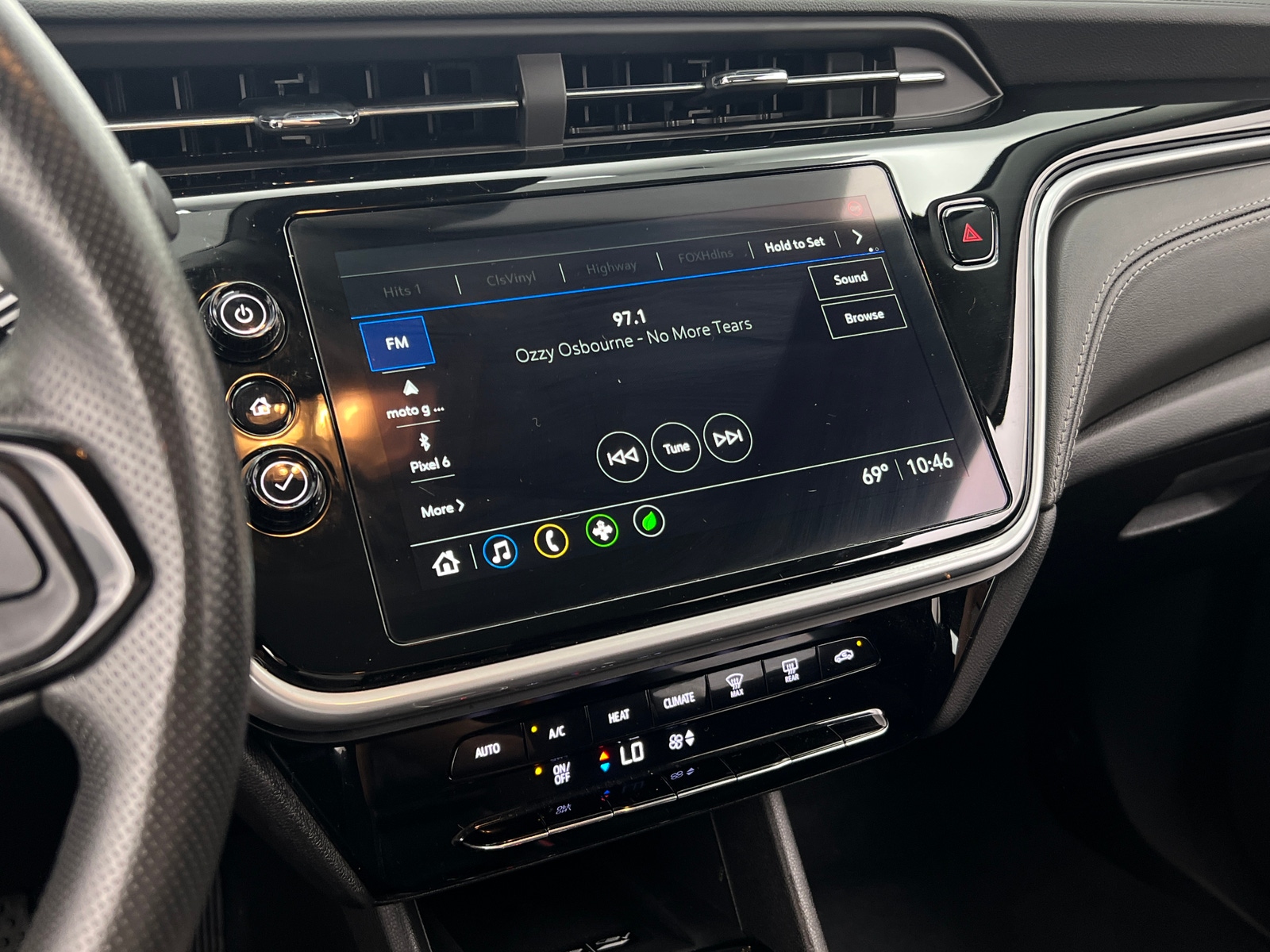 Thumbnail: 2023 Chevrolet Bolt EUV - 4
