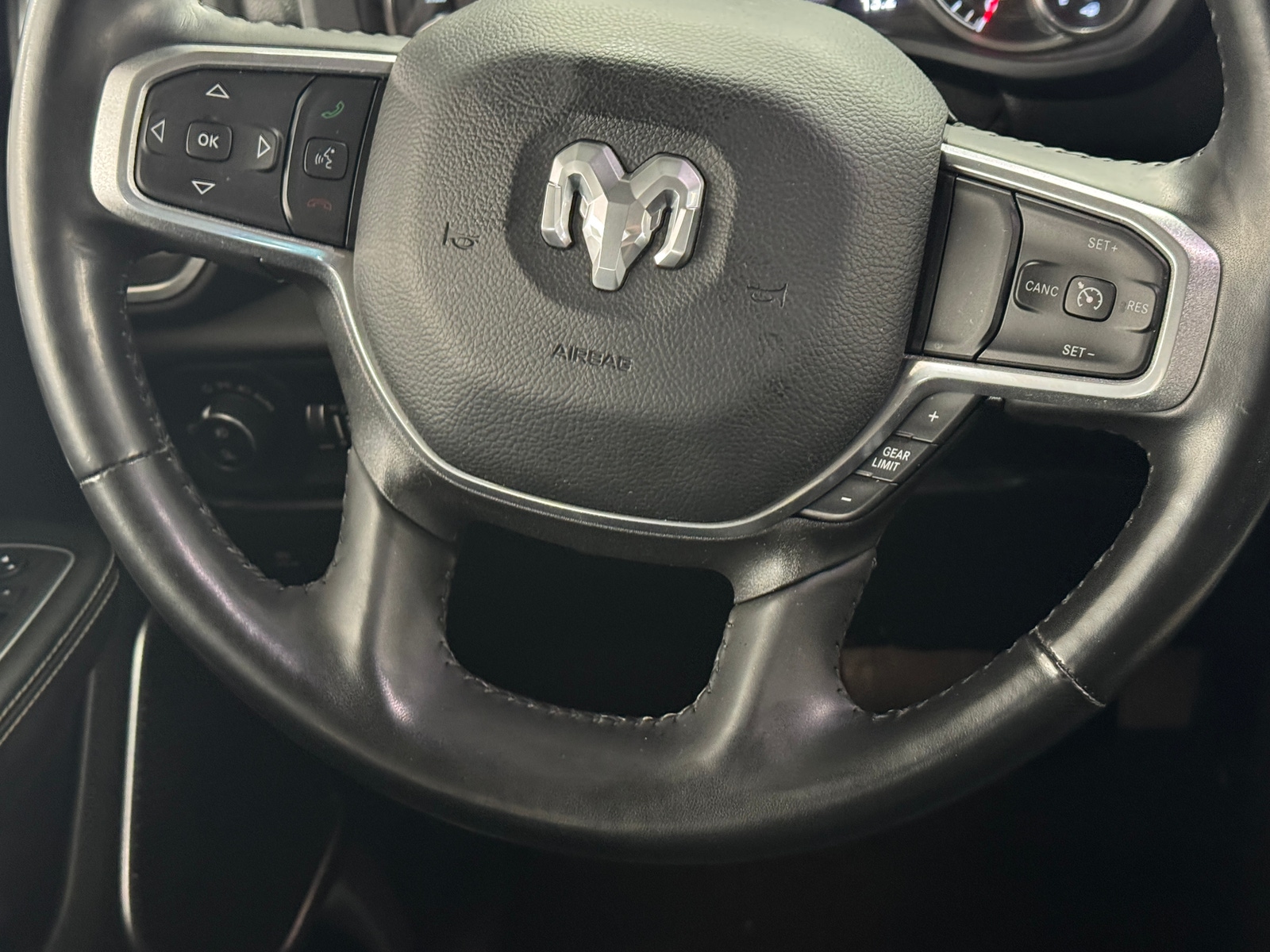 Thumbnail: 2022 RAM 1500 - 4