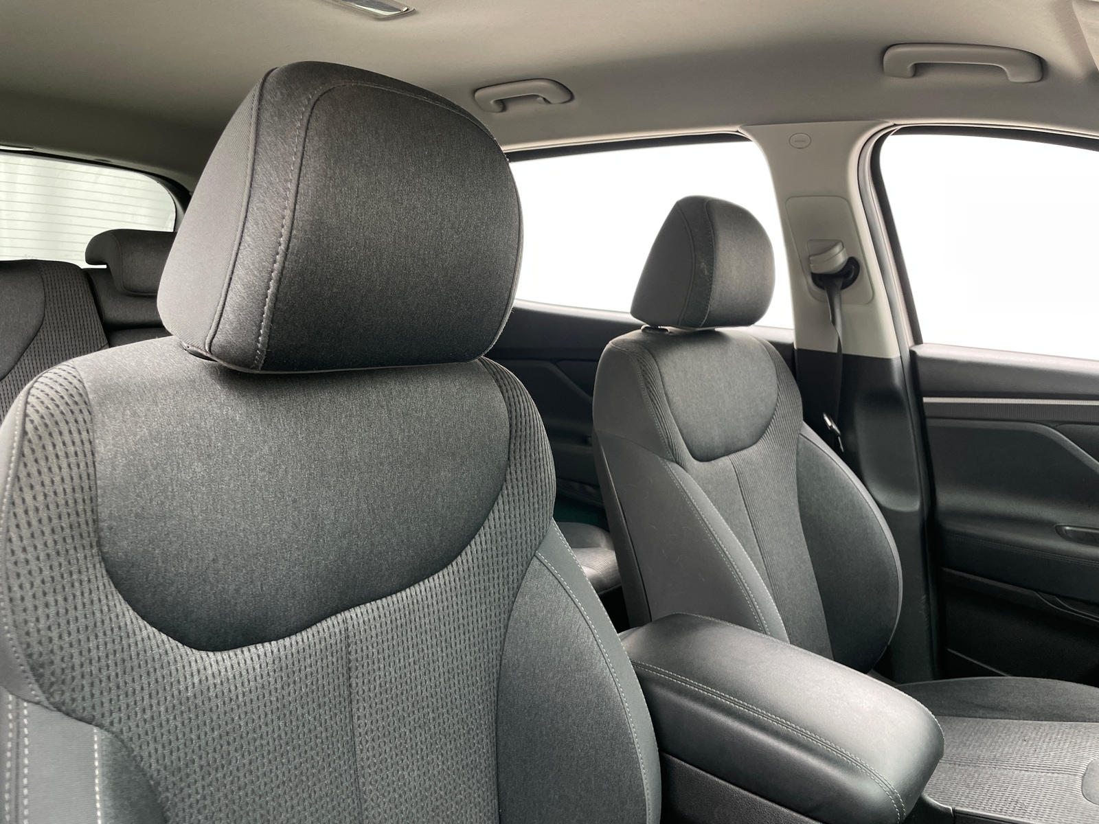 Thumbnail: 2019 Hyundai Santa Fe - 2