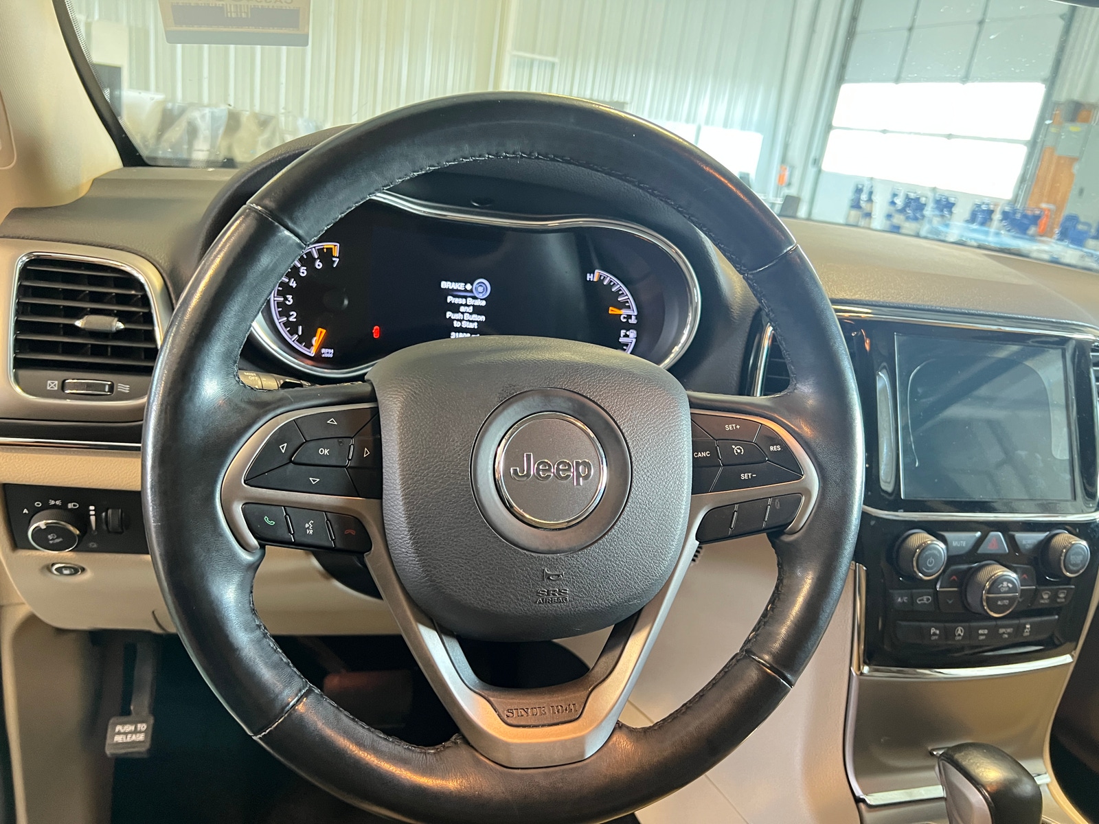 Thumbnail: 2020 Jeep Grand Cherokee - 4