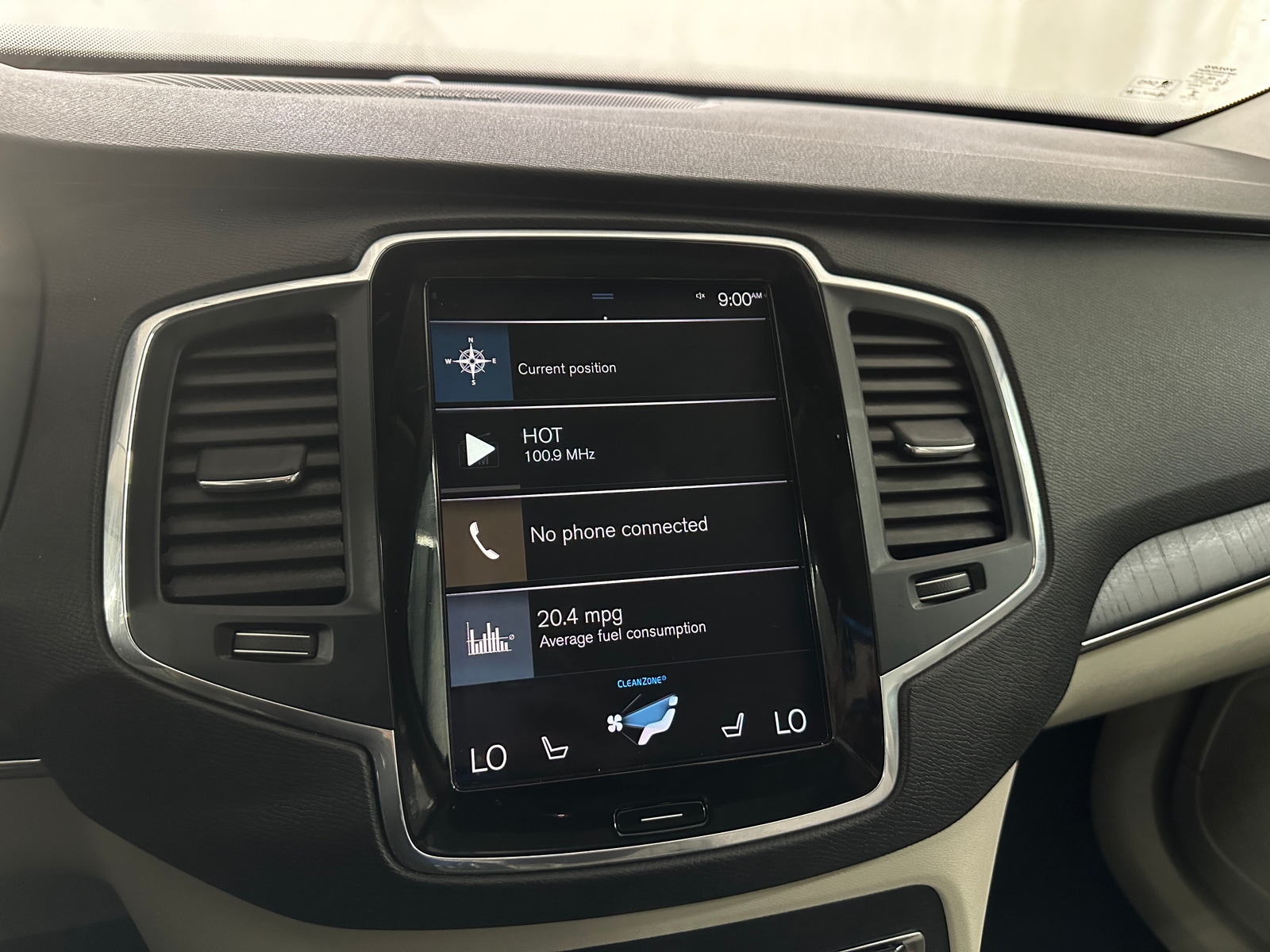 Thumbnail: 2020 Volvo XC90 - 3