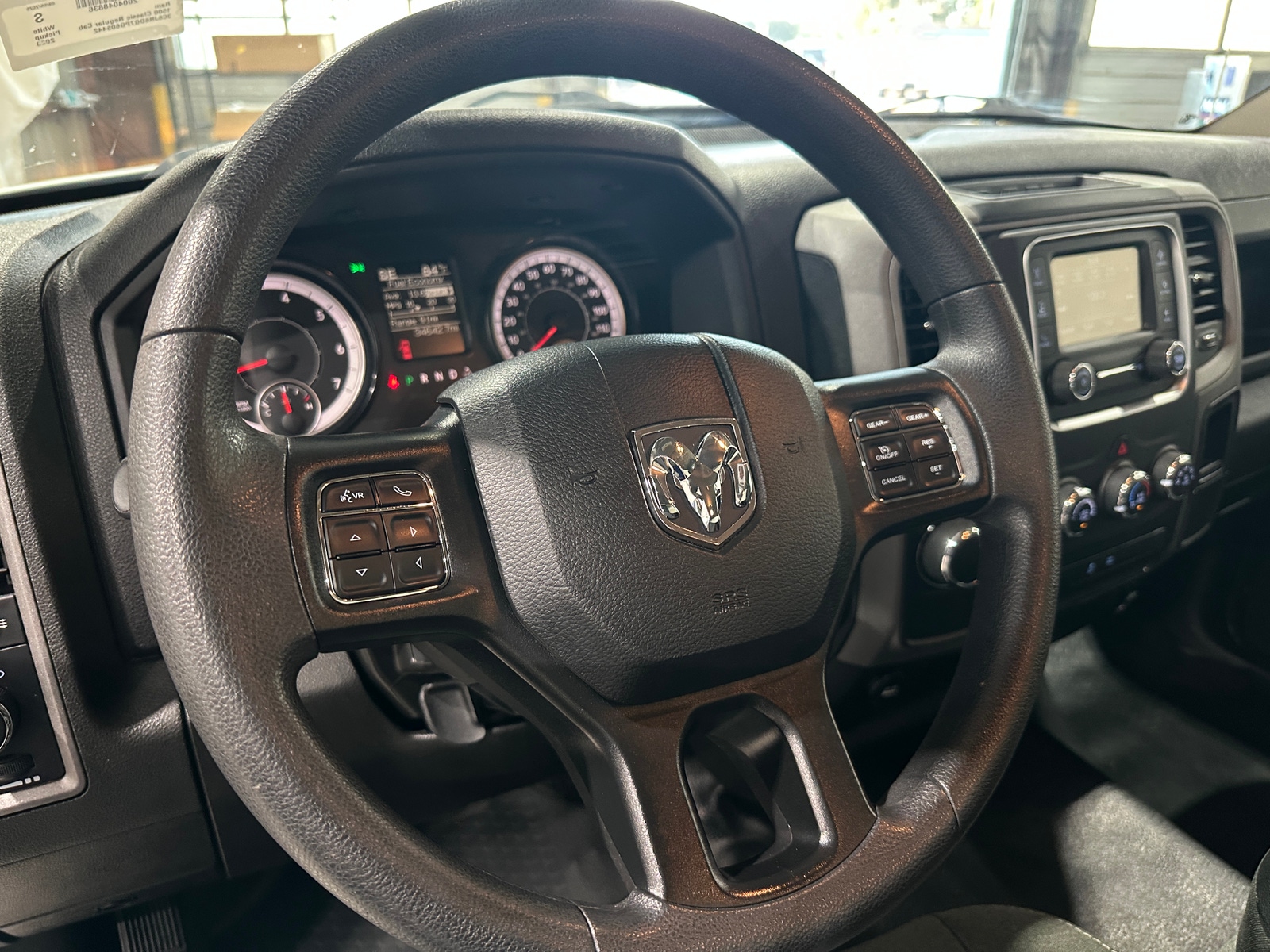 Thumbnail: 2023 RAM 1500 Classic - 4