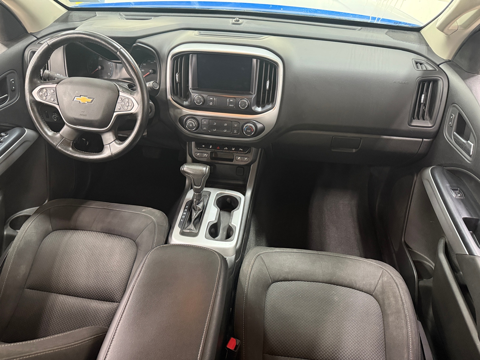 Thumbnail: 2021 Chevrolet Colorado - 3