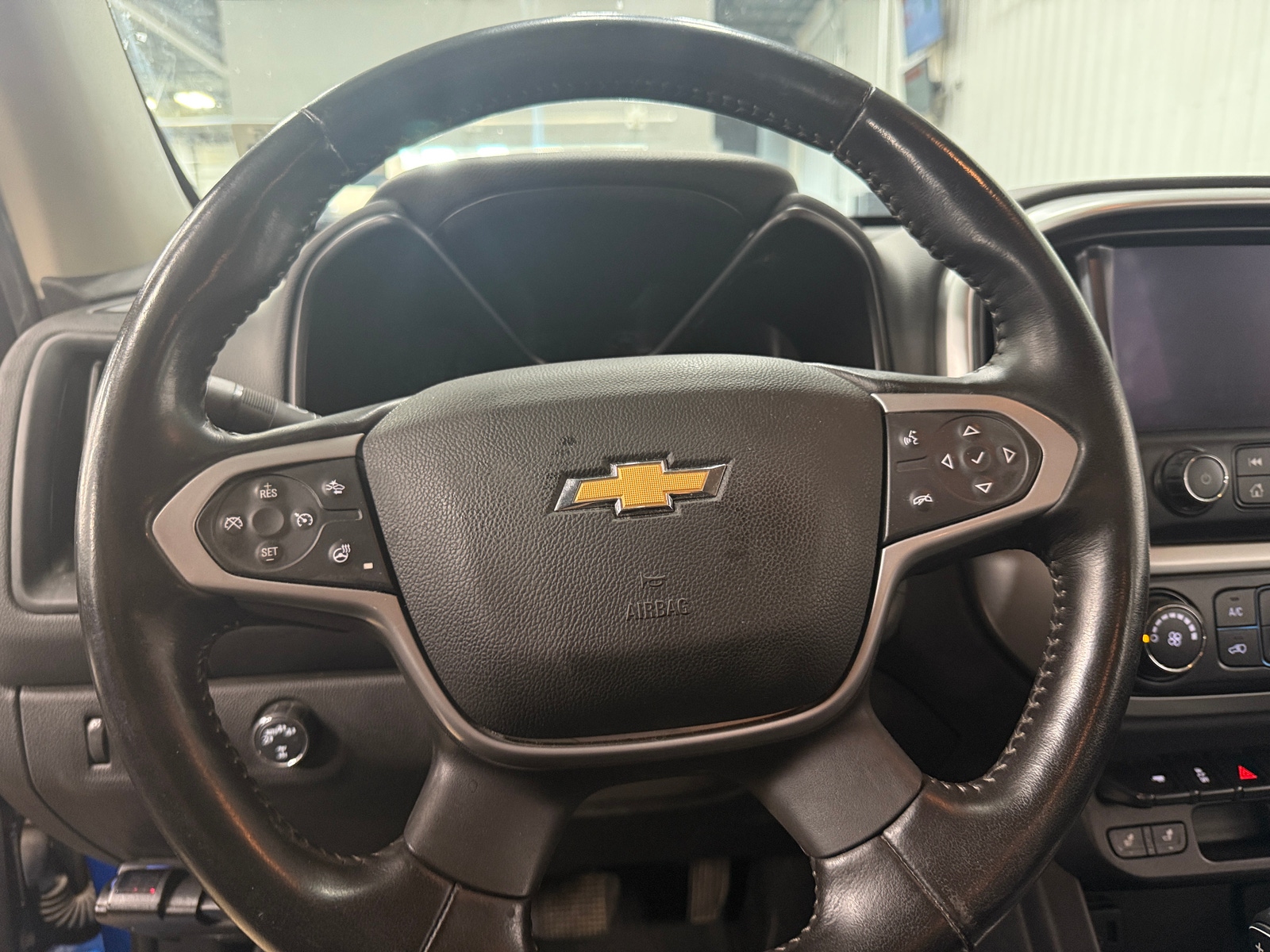 Thumbnail: 2021 Chevrolet Colorado - 5