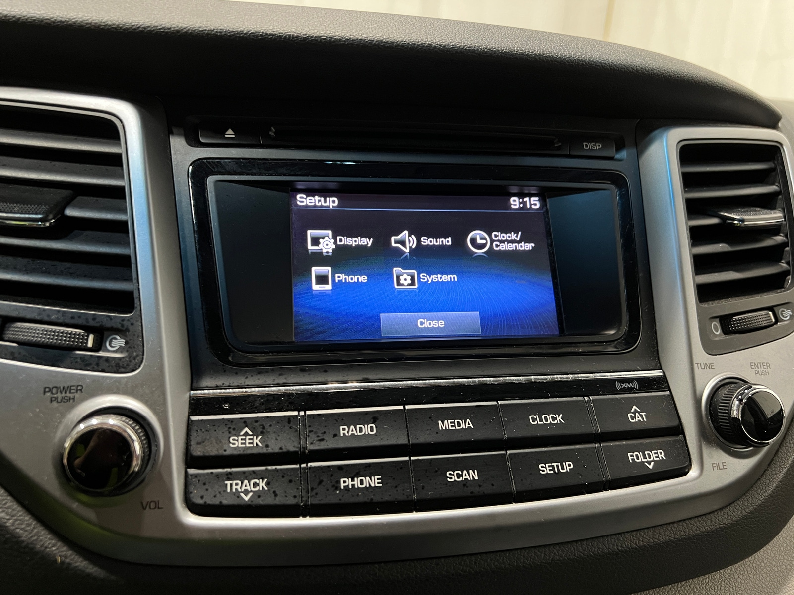 Thumbnail: 2017 Hyundai Tucson - 4