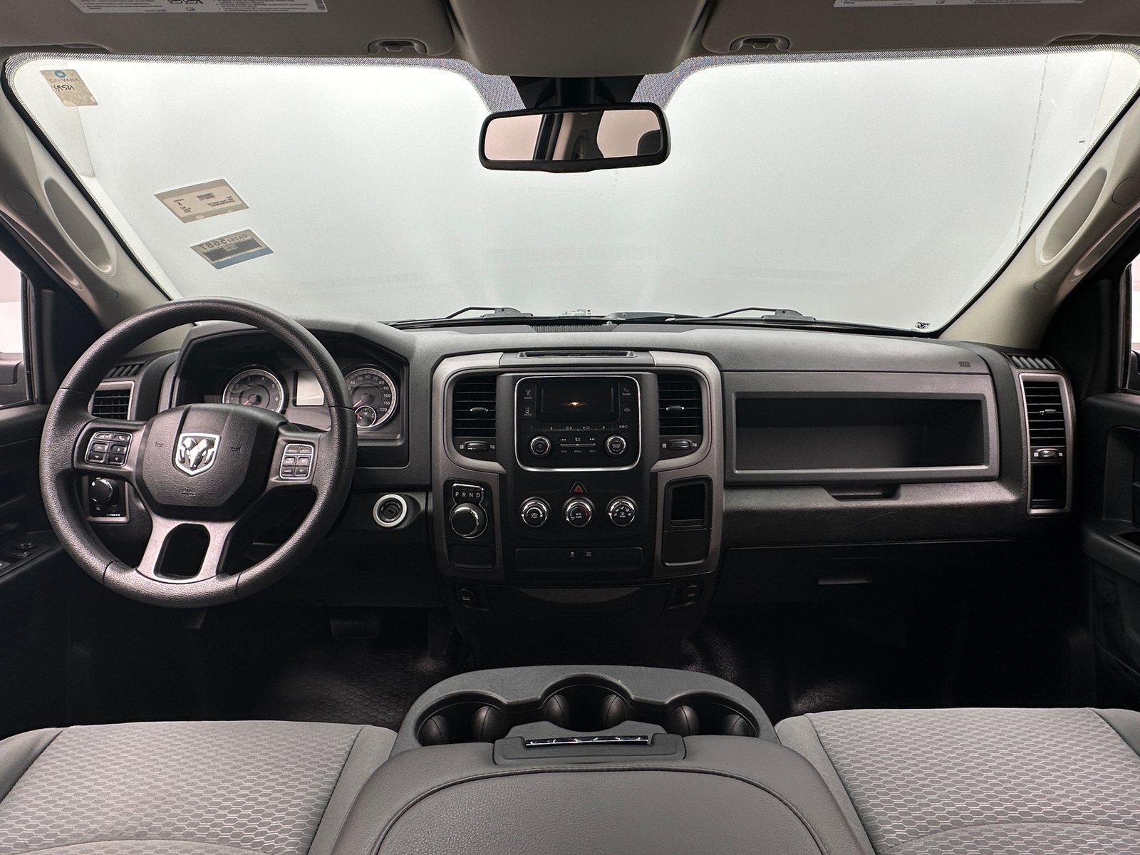 Thumbnail: 2019 RAM 1500 Classic - 3
