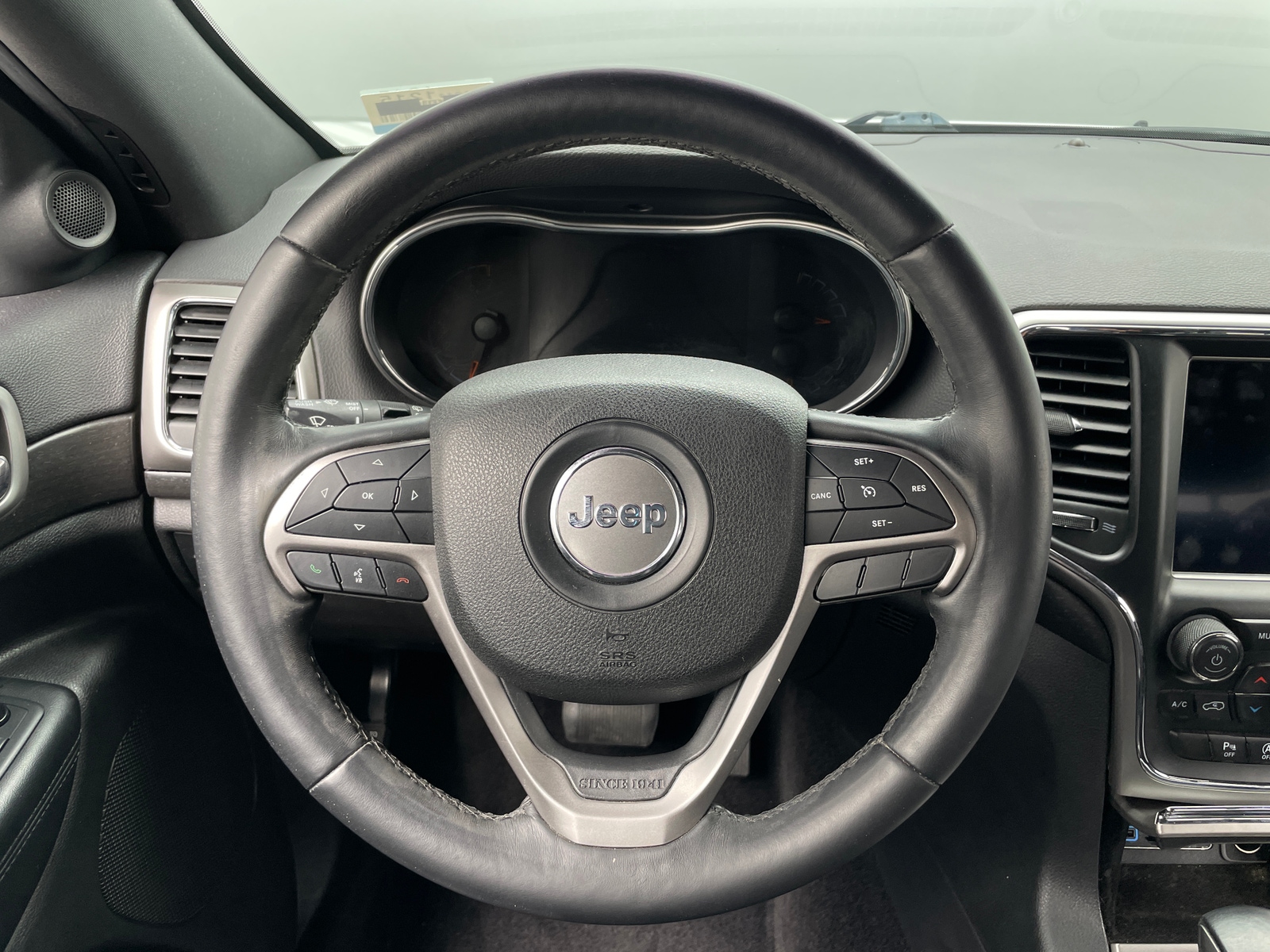 Thumbnail: 2018 Jeep Grand Cherokee - 4