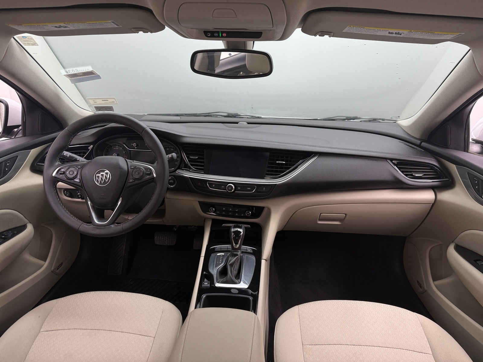 Thumbnail: 2018 Buick Regal - 3