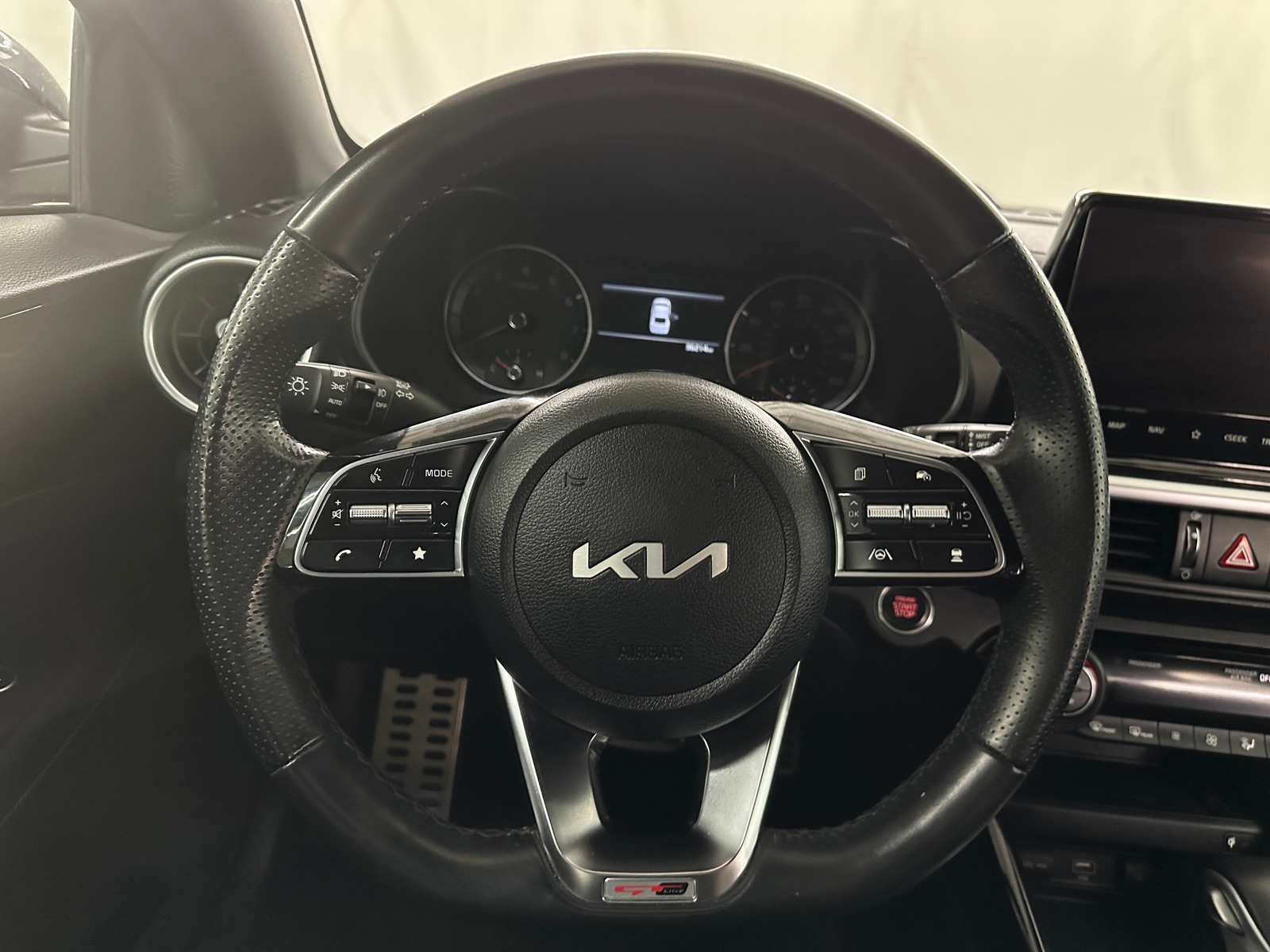 Thumbnail: 2023 Kia Forte - 5