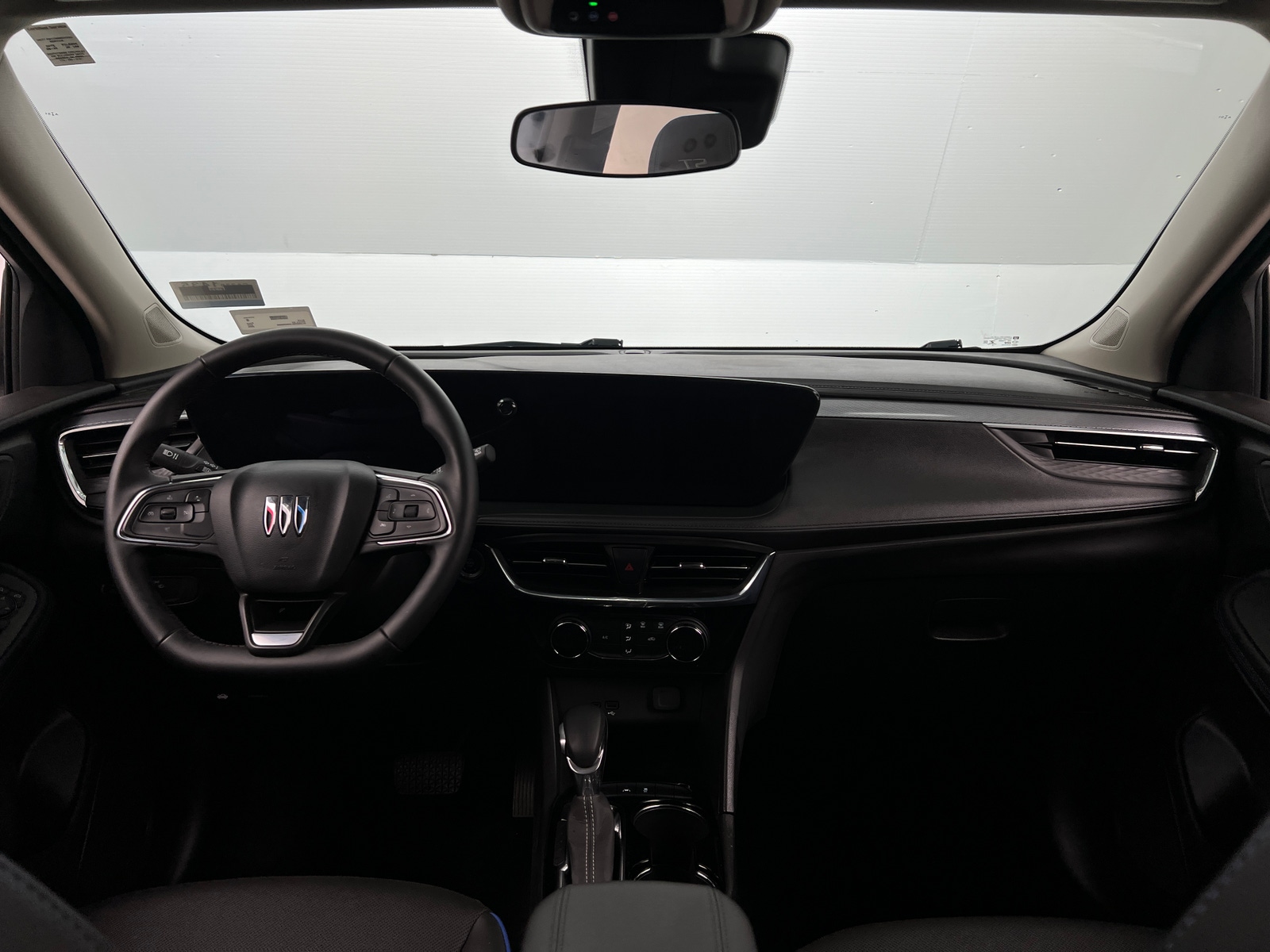 Thumbnail: 2025 Buick Encore GX - 2