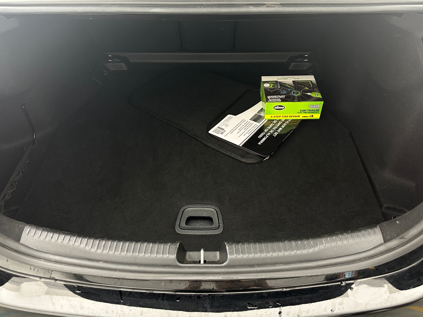 Thumbnail: 2024 Mercedes-Benz C-Class - 7