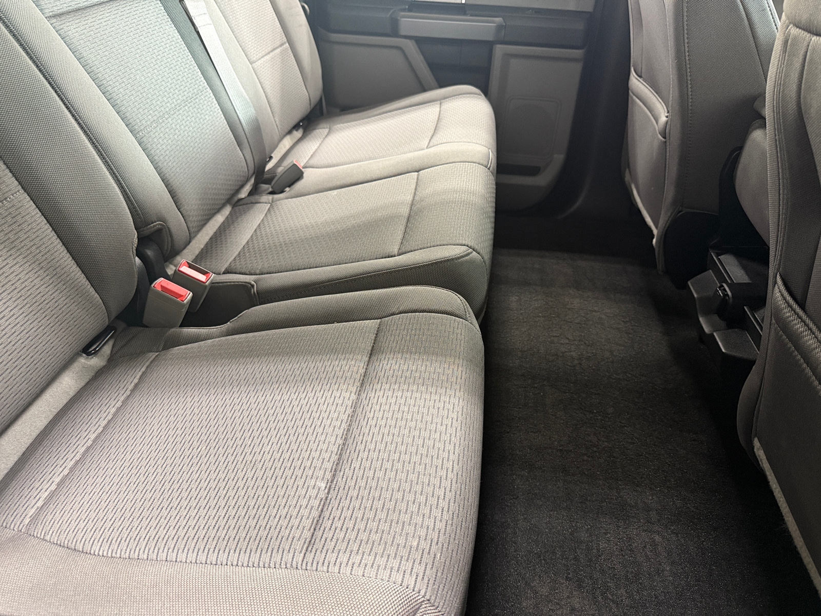 Thumbnail: 2019 Ford Econoline - 6