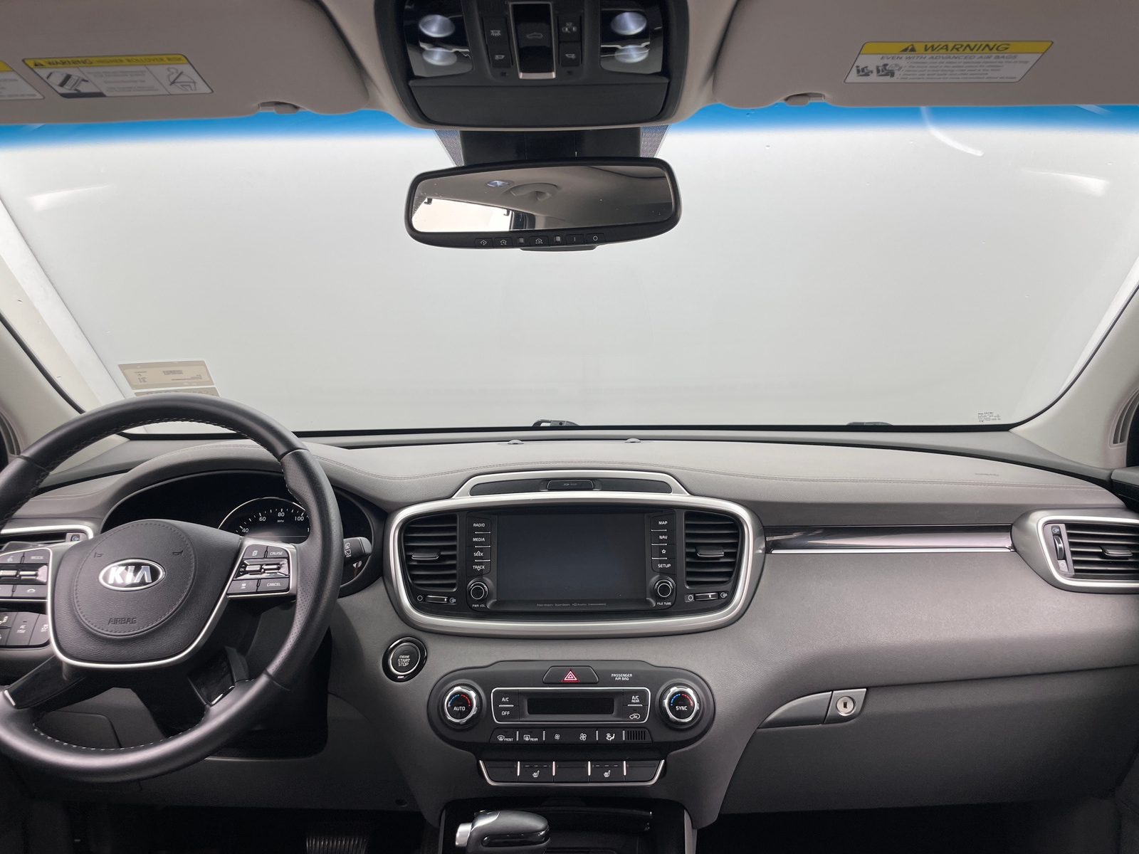 Thumbnail: 2019 Kia Sorento - 2