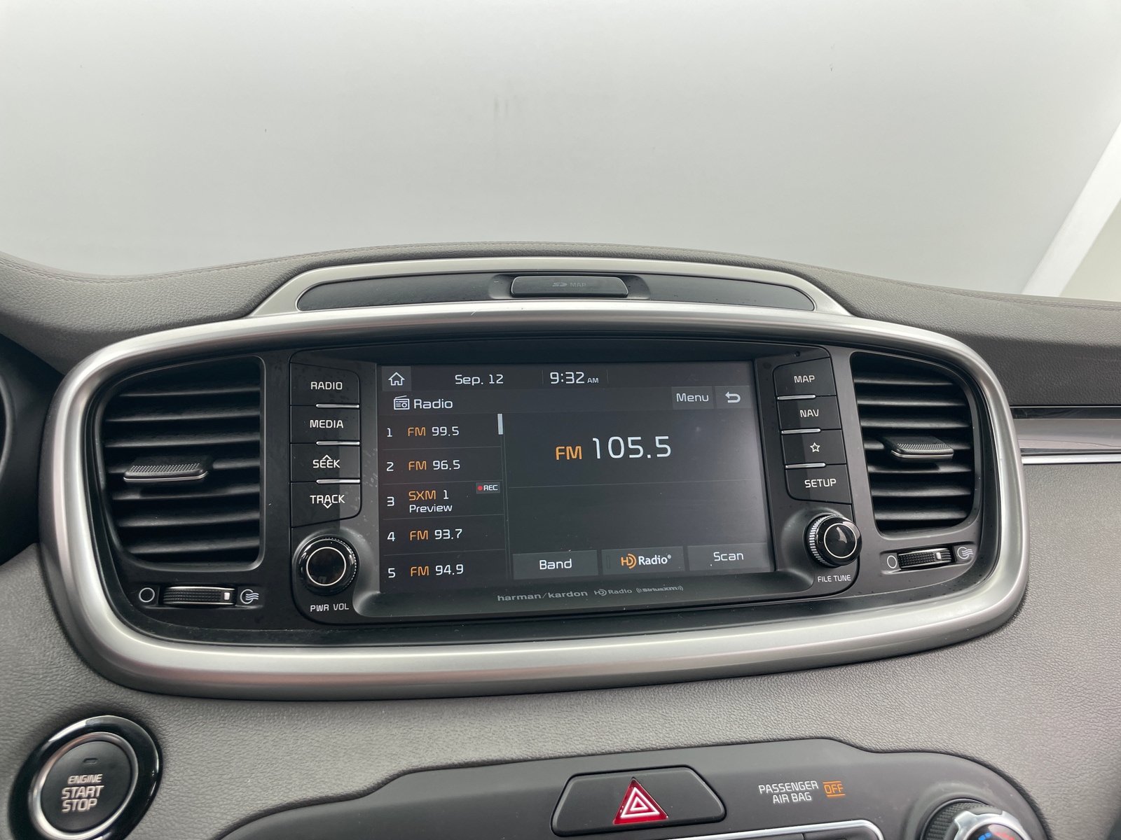 Thumbnail: 2019 Kia Sorento - 3