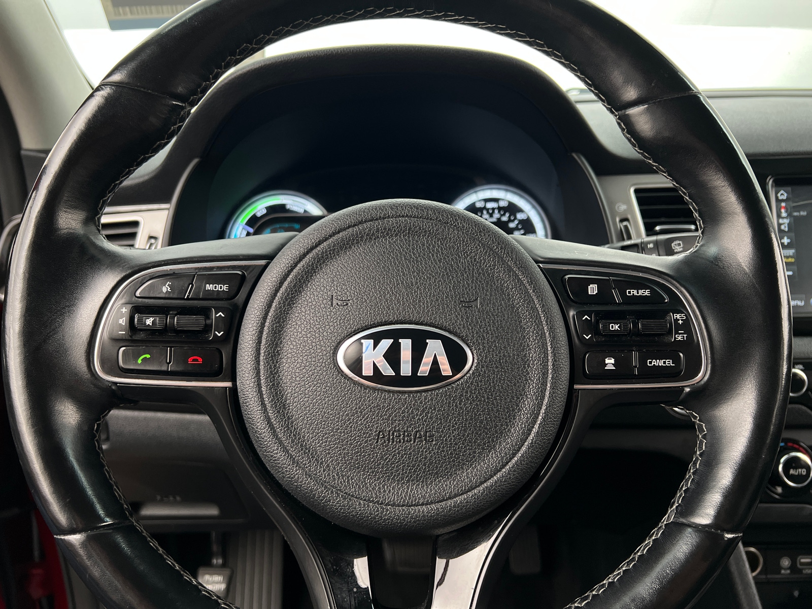 Thumbnail: 2019 Kia Niro - 4