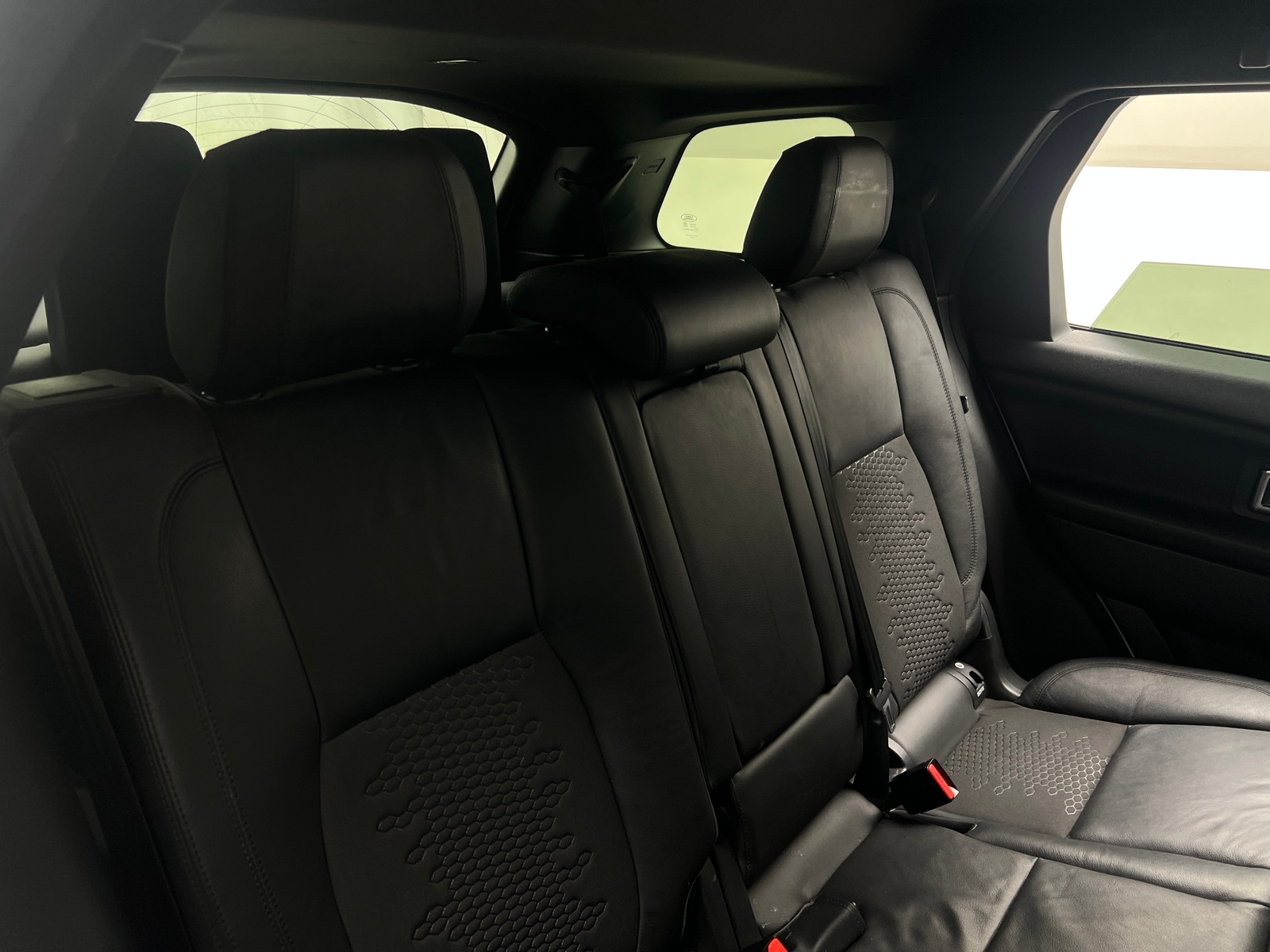 Thumbnail: 2018 Land Rover Discovery Sport - 5